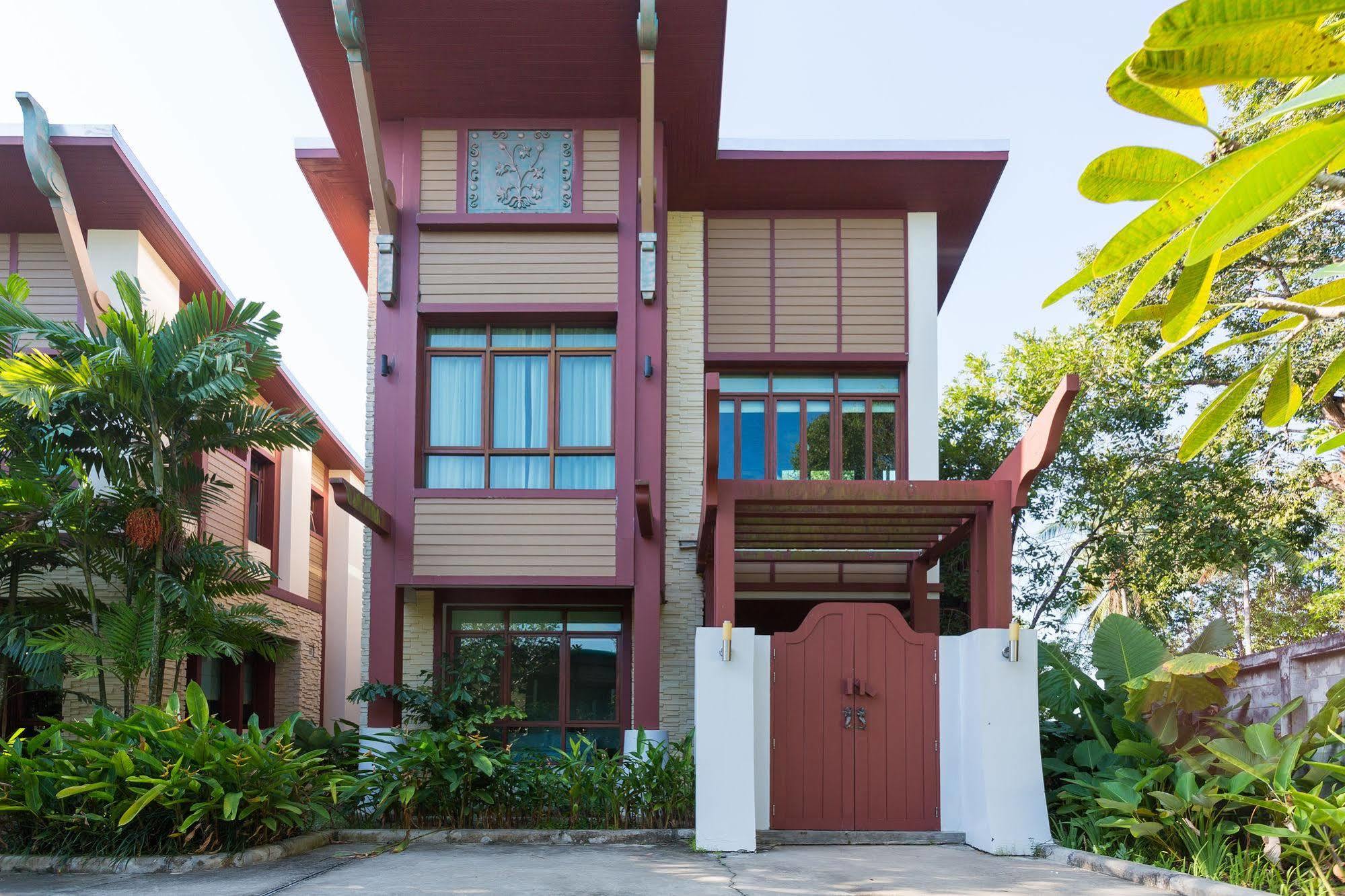 Amatapura Beachfront 15, Sha Certified Villa *