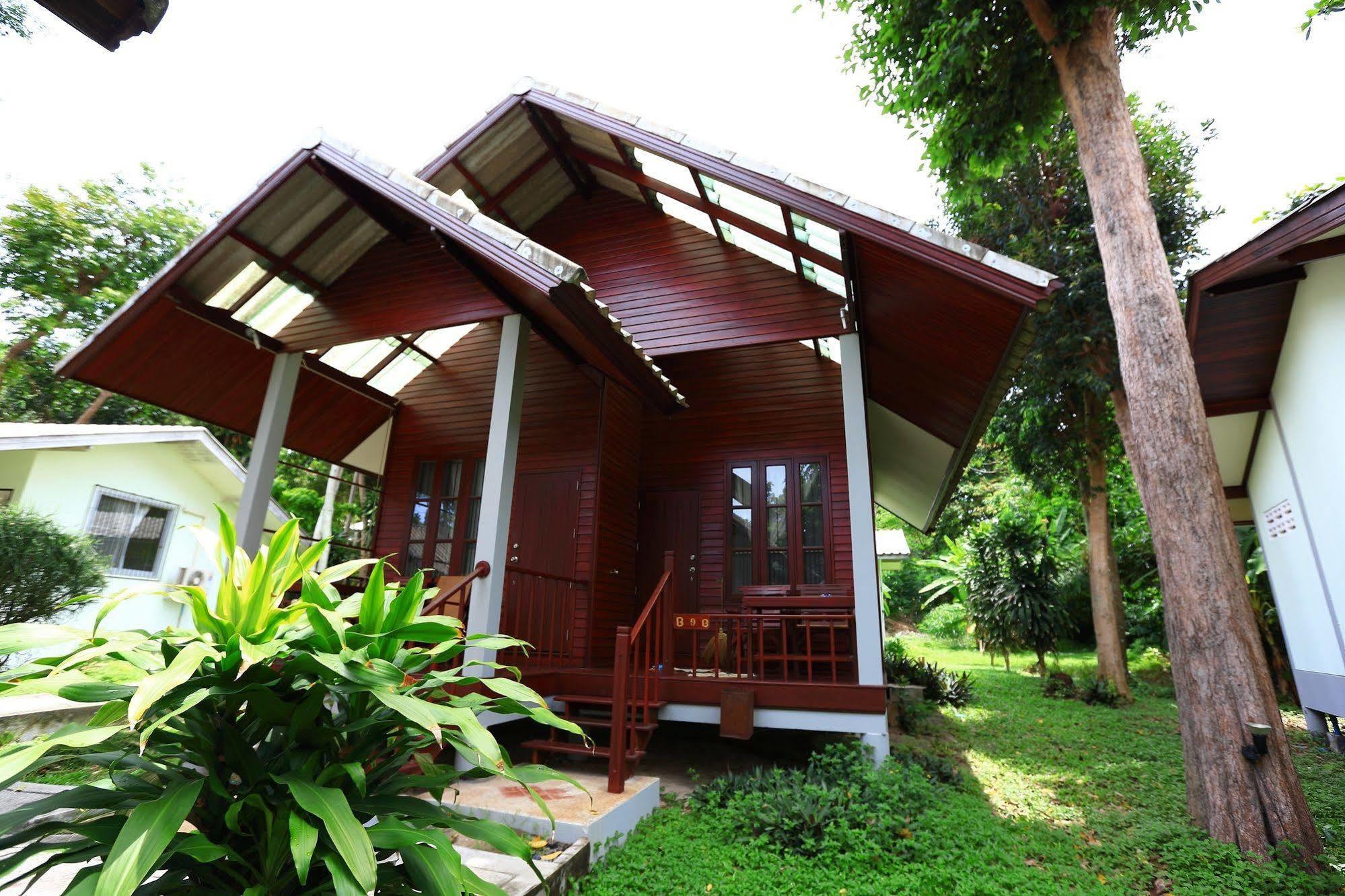 Tubtim Resort 2*