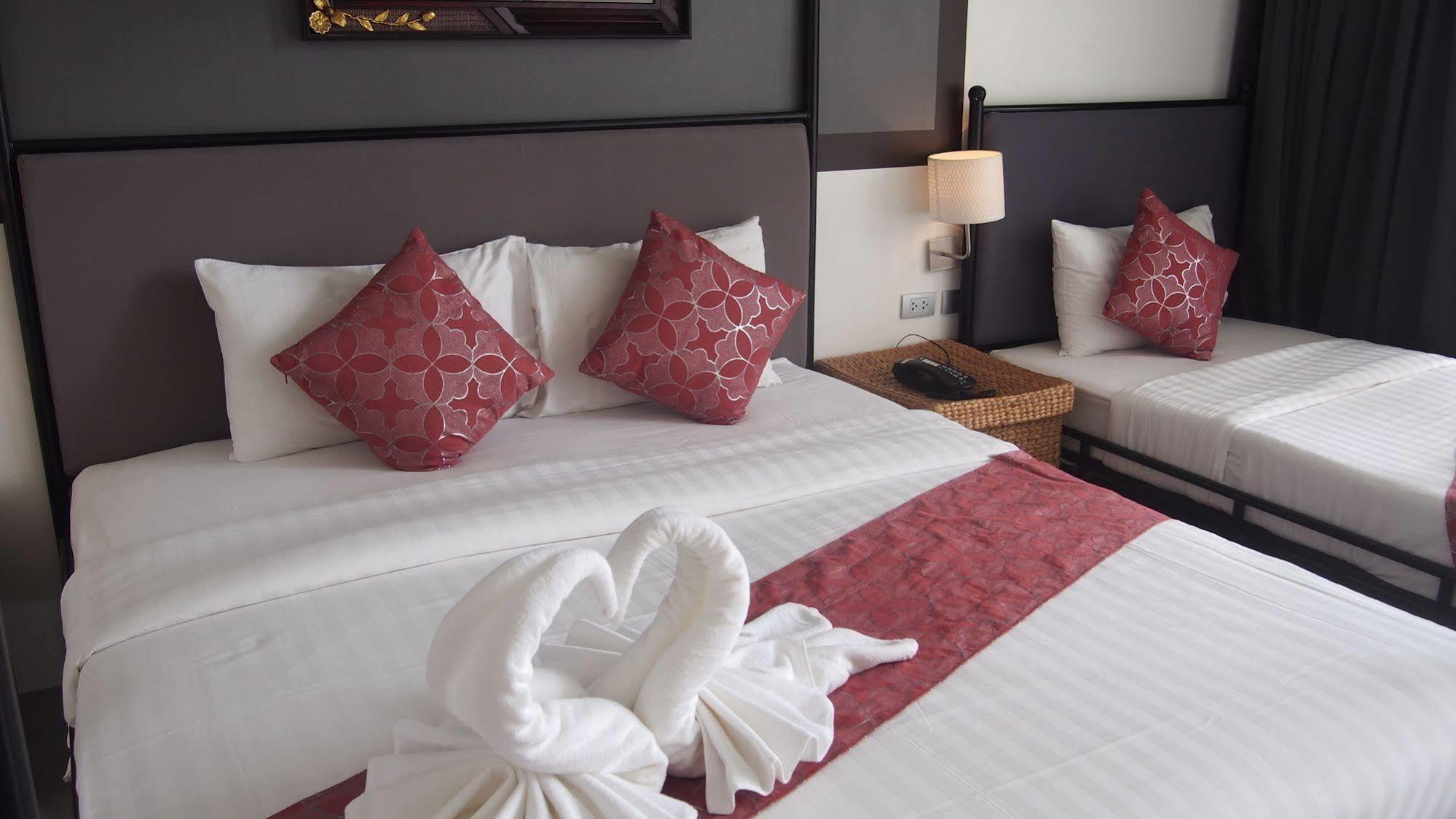 Lg Lemon Grass Resort