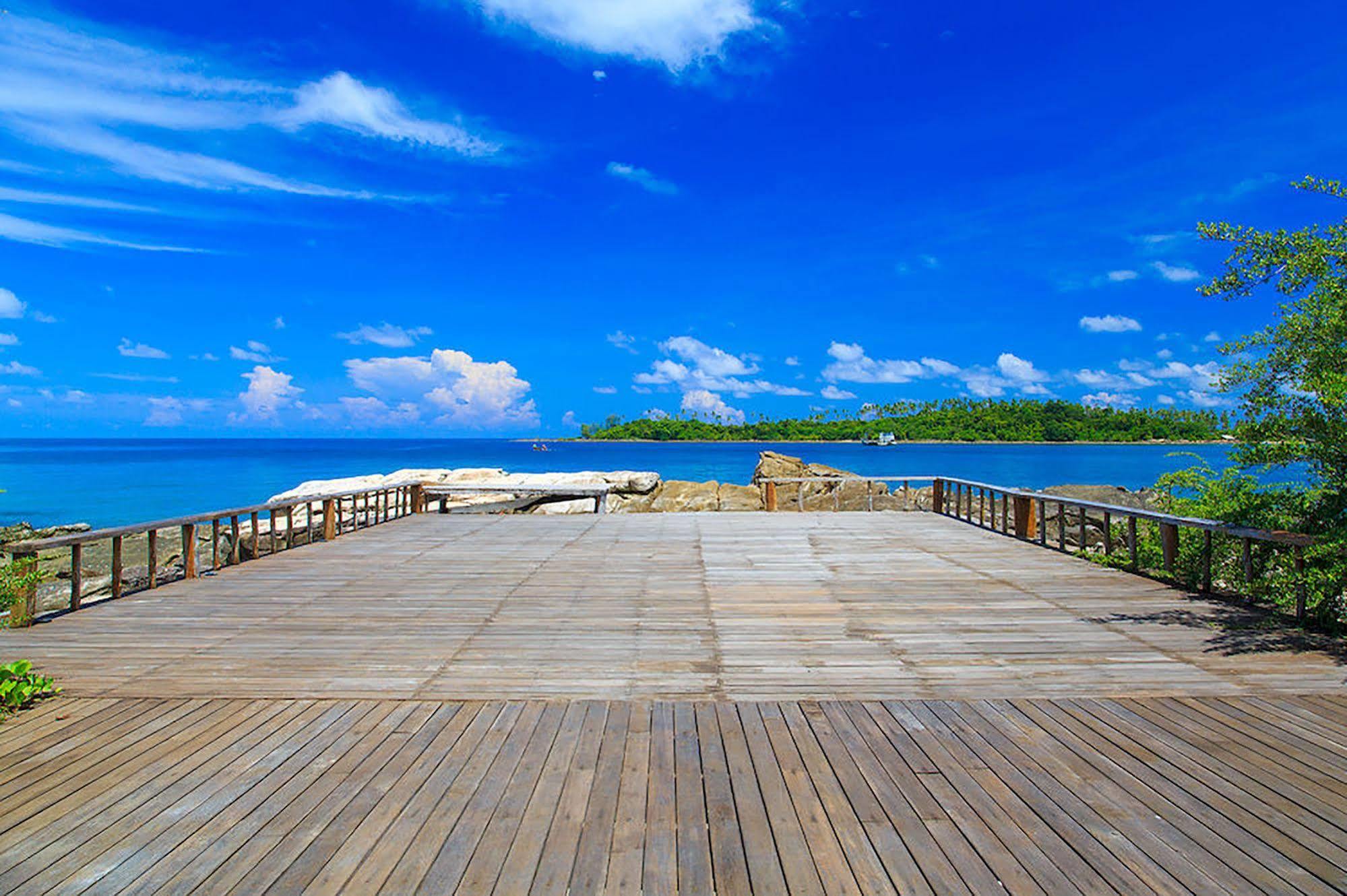 Captain Hook @koh Kood Resort 4*