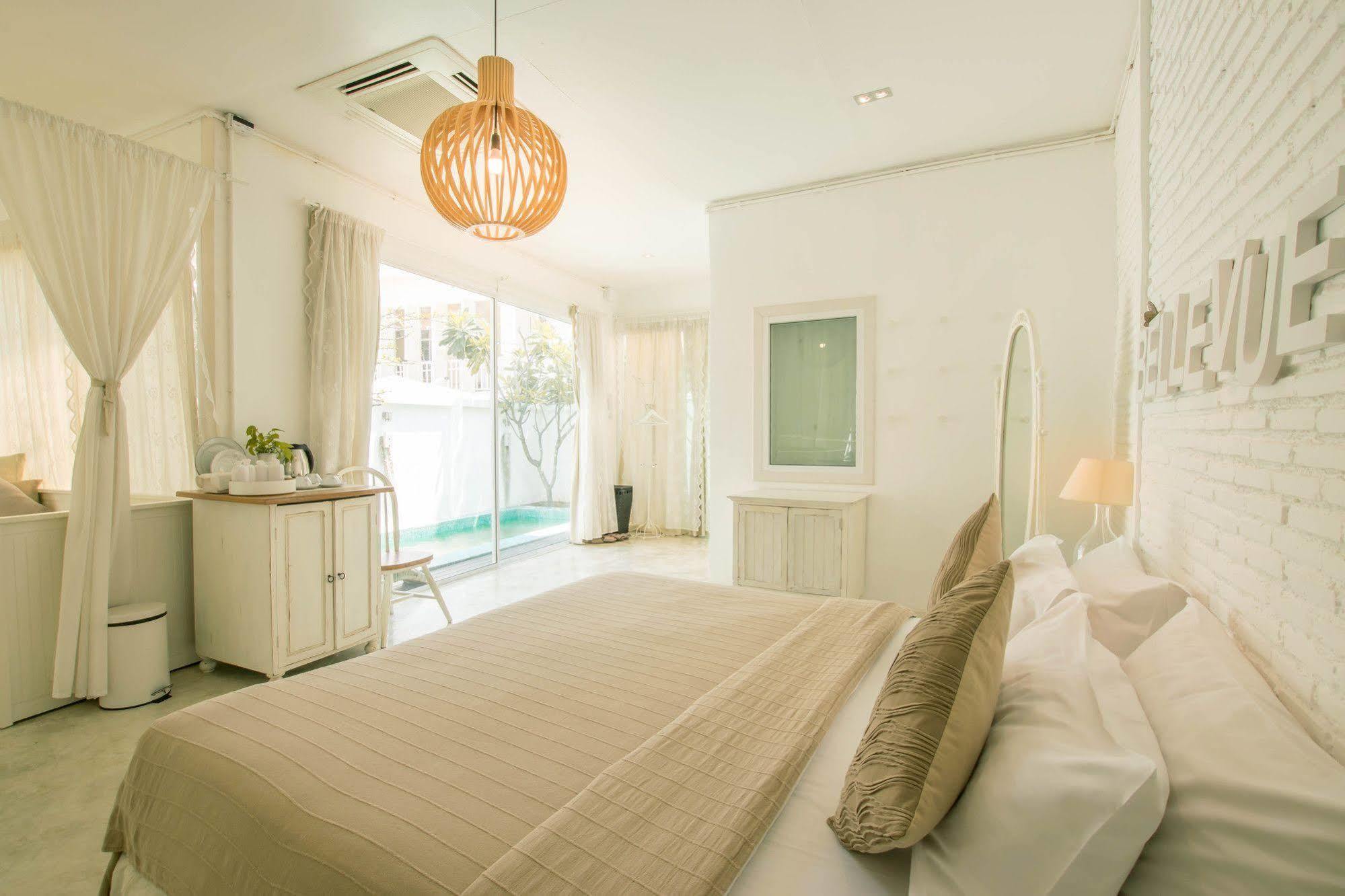 Gallery Boutique 3* HHQ