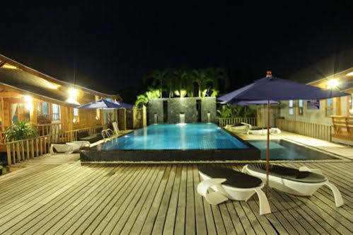 Tique Series Boutique Hotel