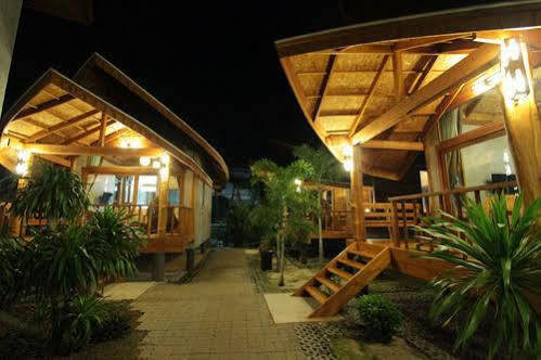 Tique Series Boutique 4*