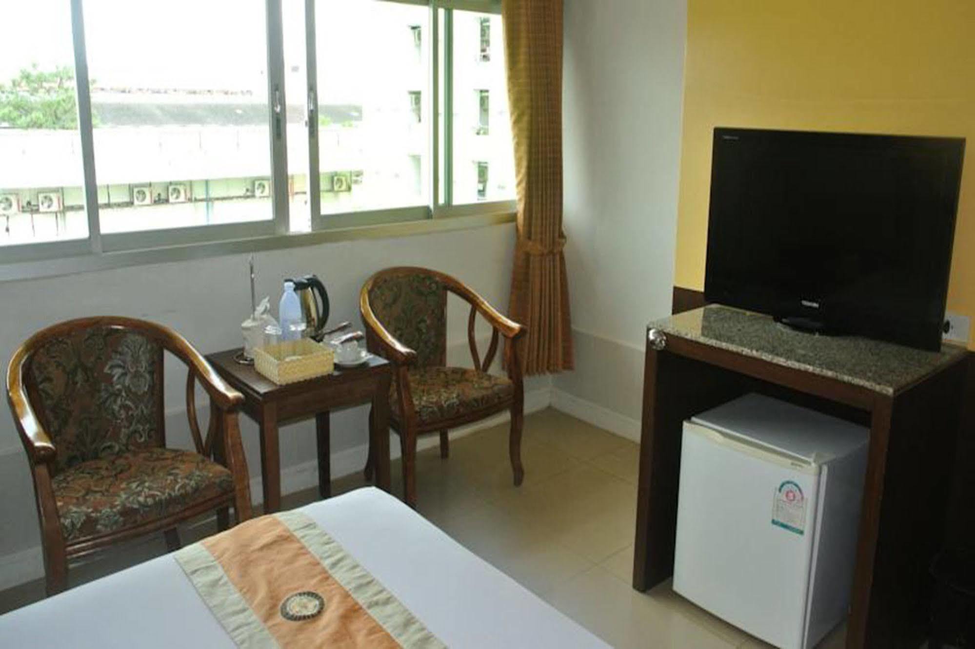 Hotel Satit Grand View Ban Khlong Phruan
