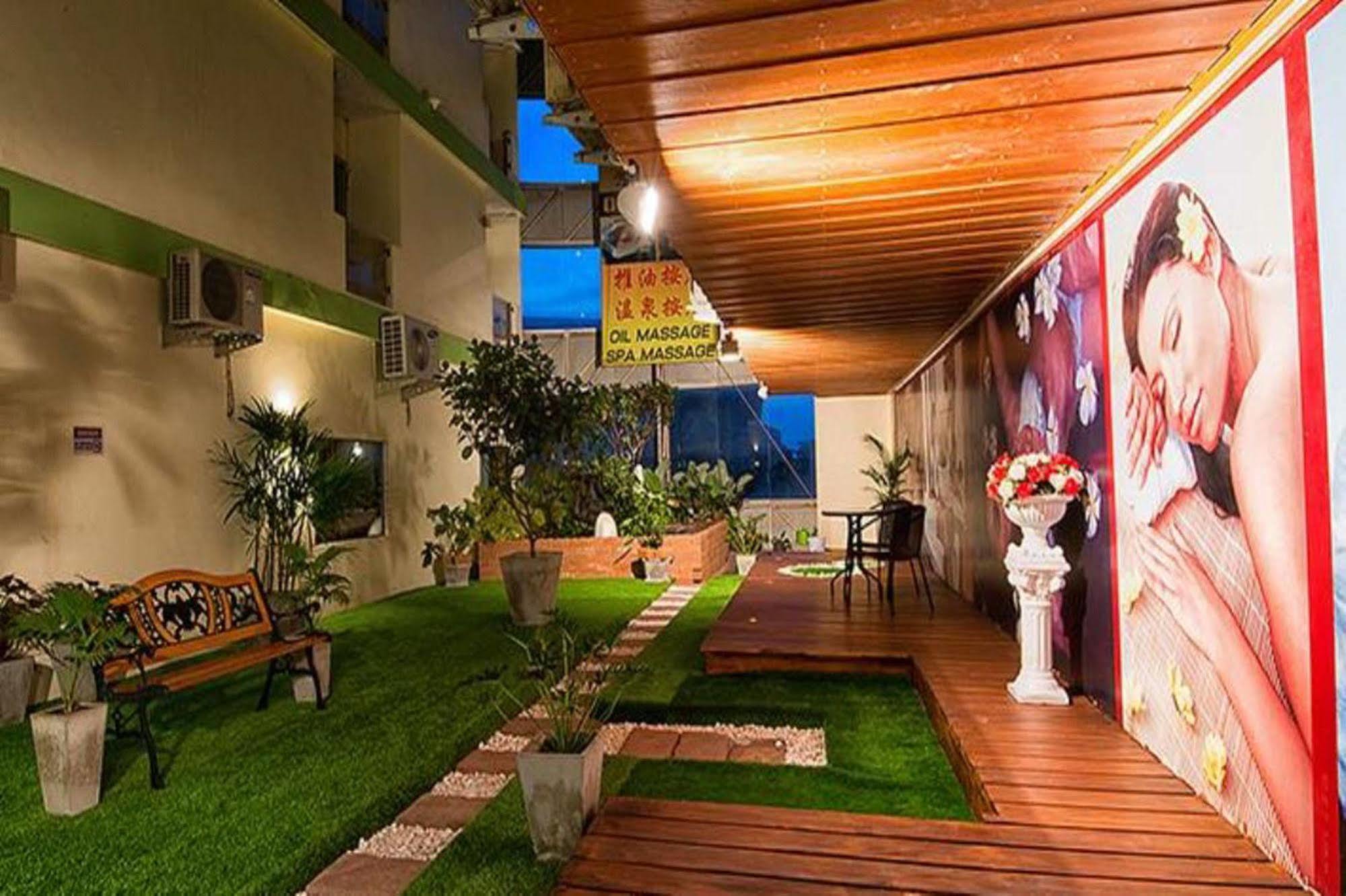 Hotel Satit Grand View 3*