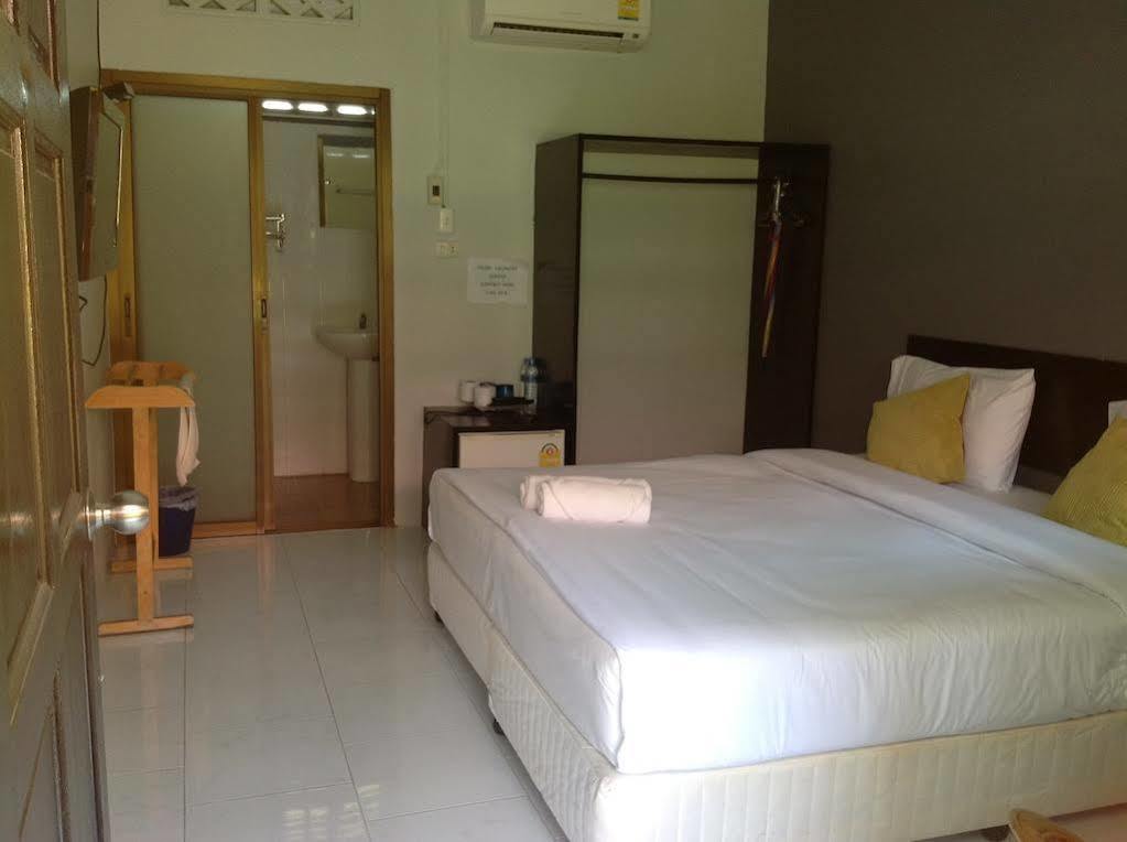 Fasai House By Paradee Guest house *