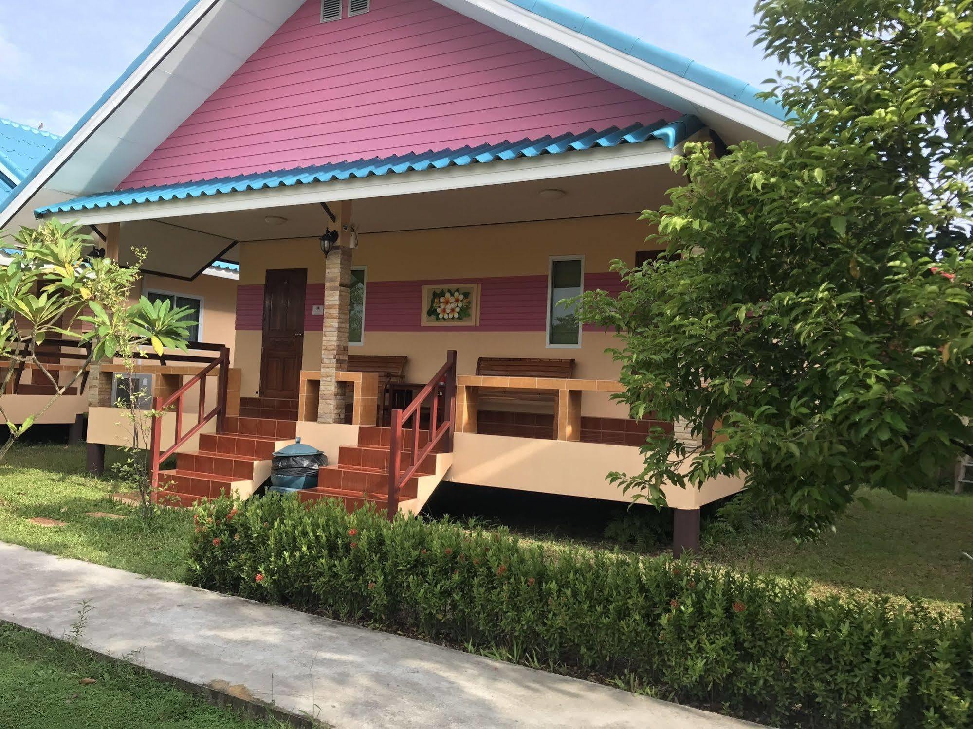 Resort Sangtong Laem Sing
