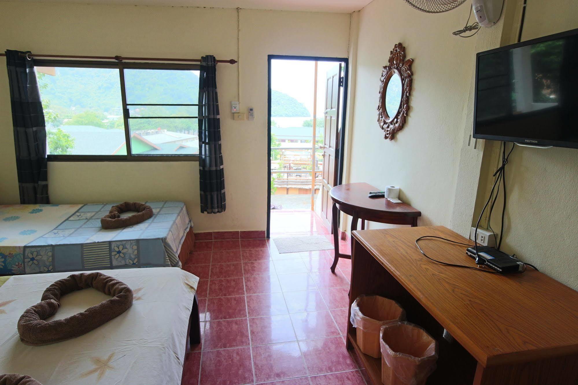 Hotel Tara At The Rock Phi Phi Don