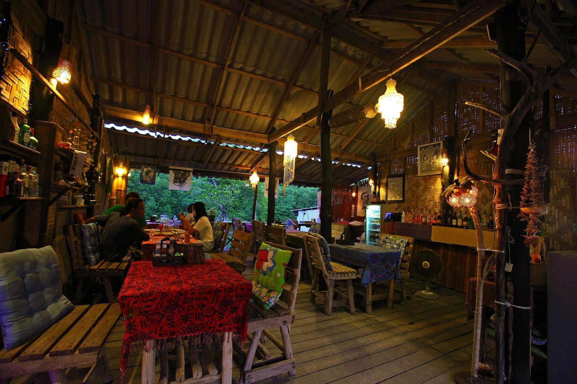 Resort Pp Red Tuna Hut