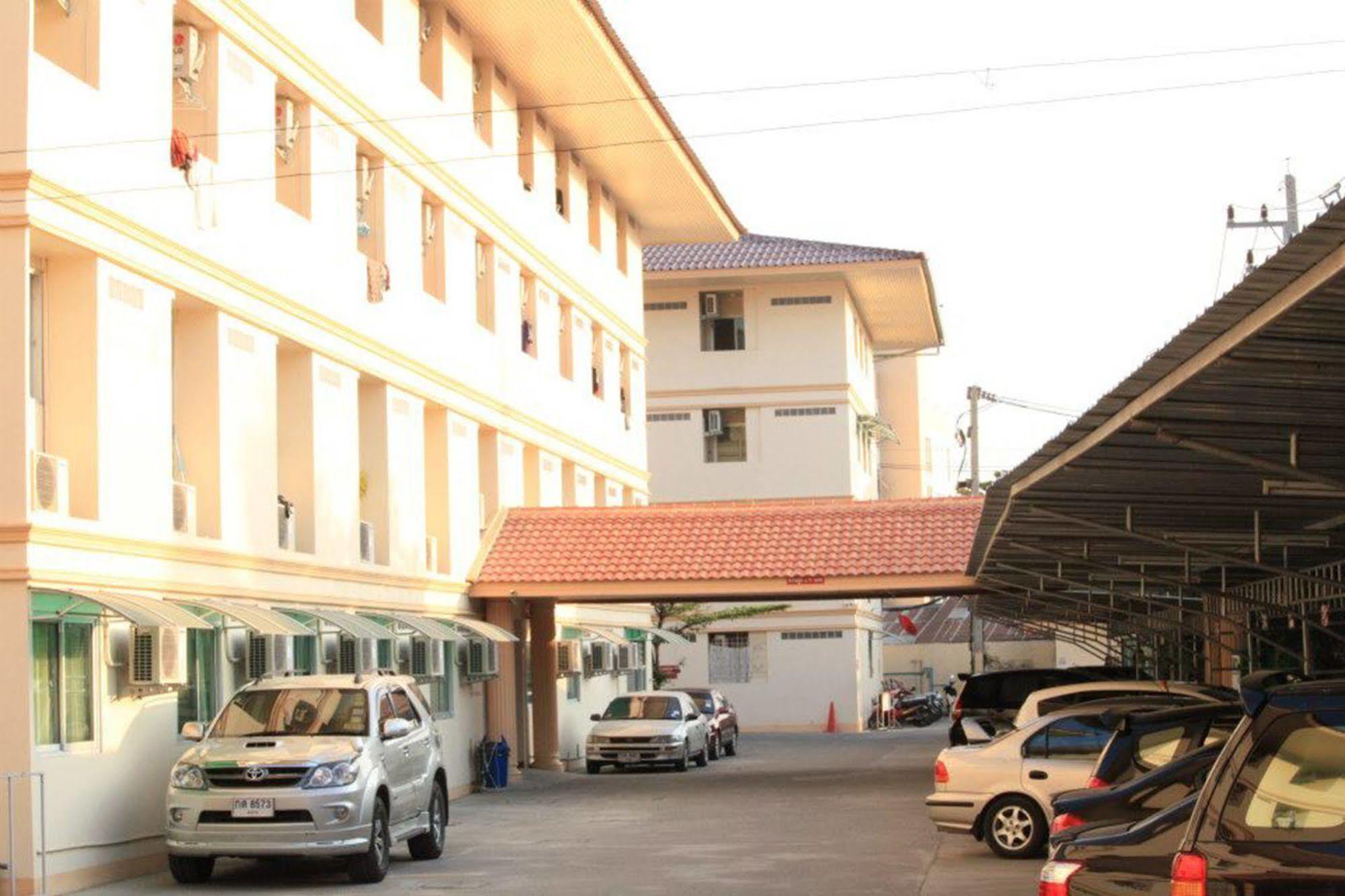 Motel Pattara Mansion Chiang Mai