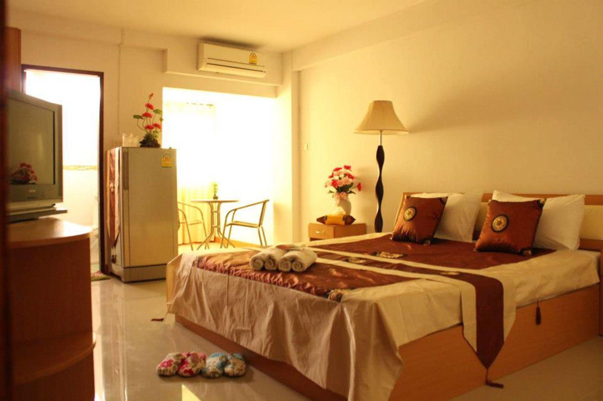 Pattara Mansion Motel 2*