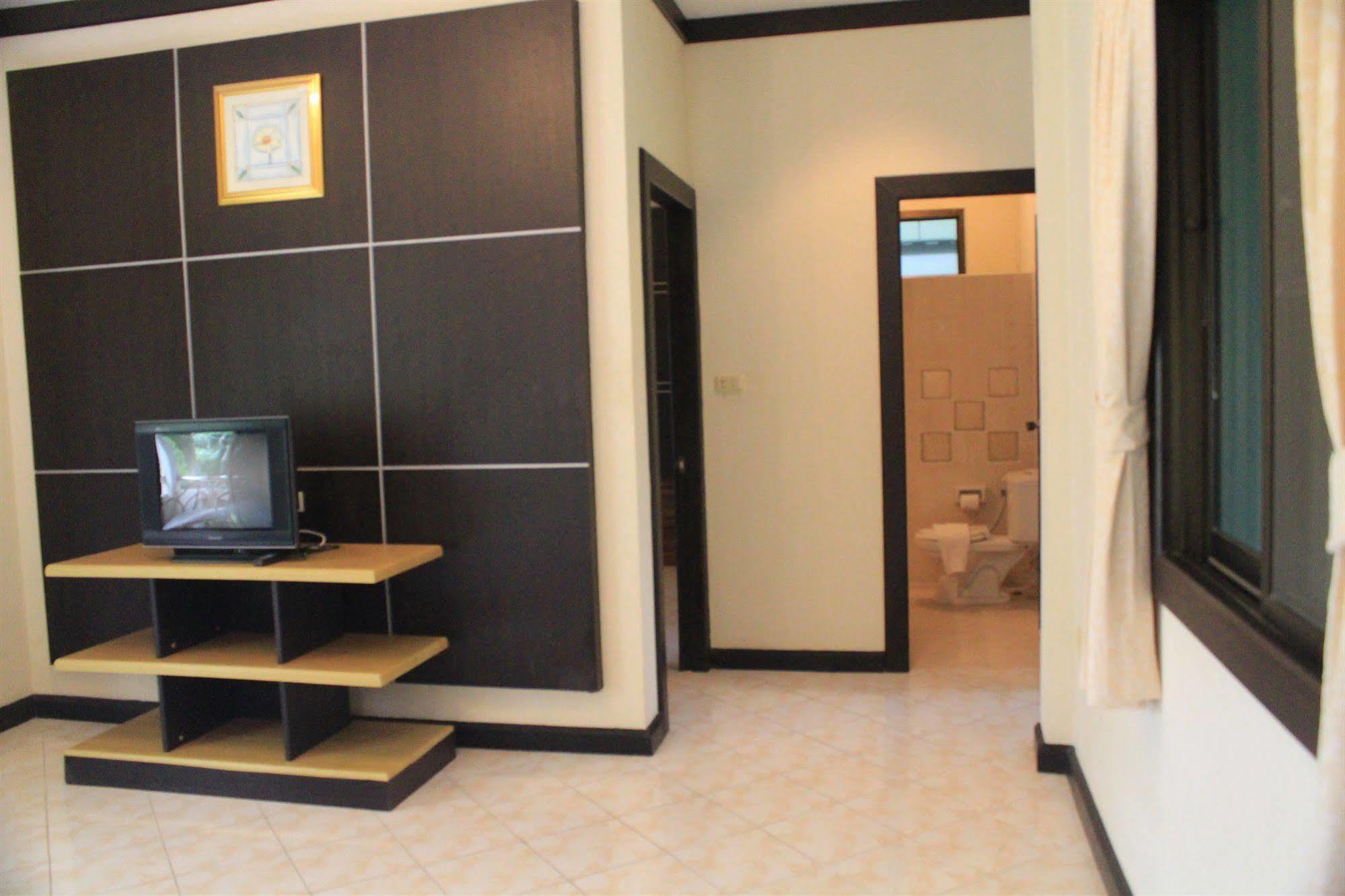 Resort Baan Suan *