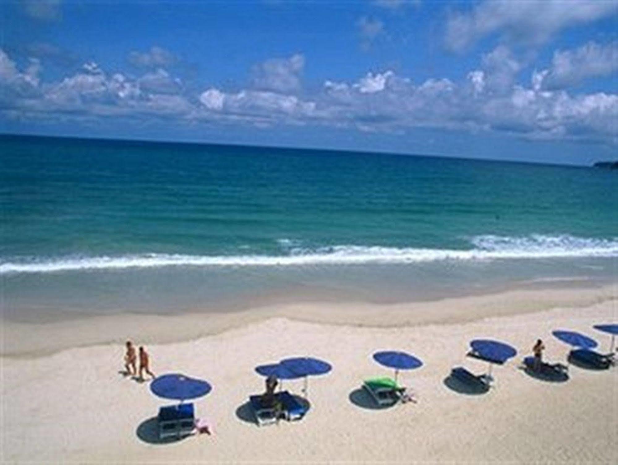Club Near The By Plh Phuket Apartment *