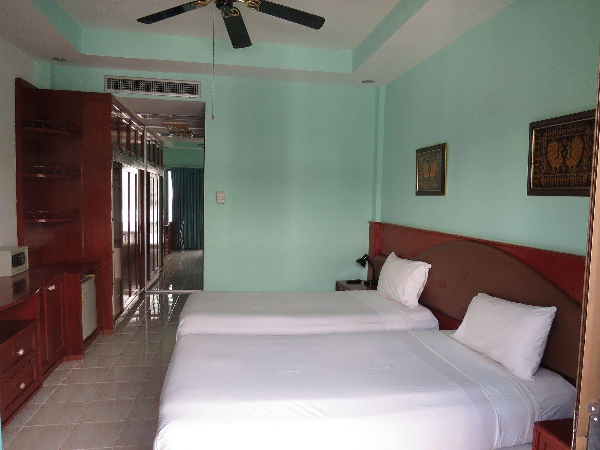 Club Near The By Plh Phuket