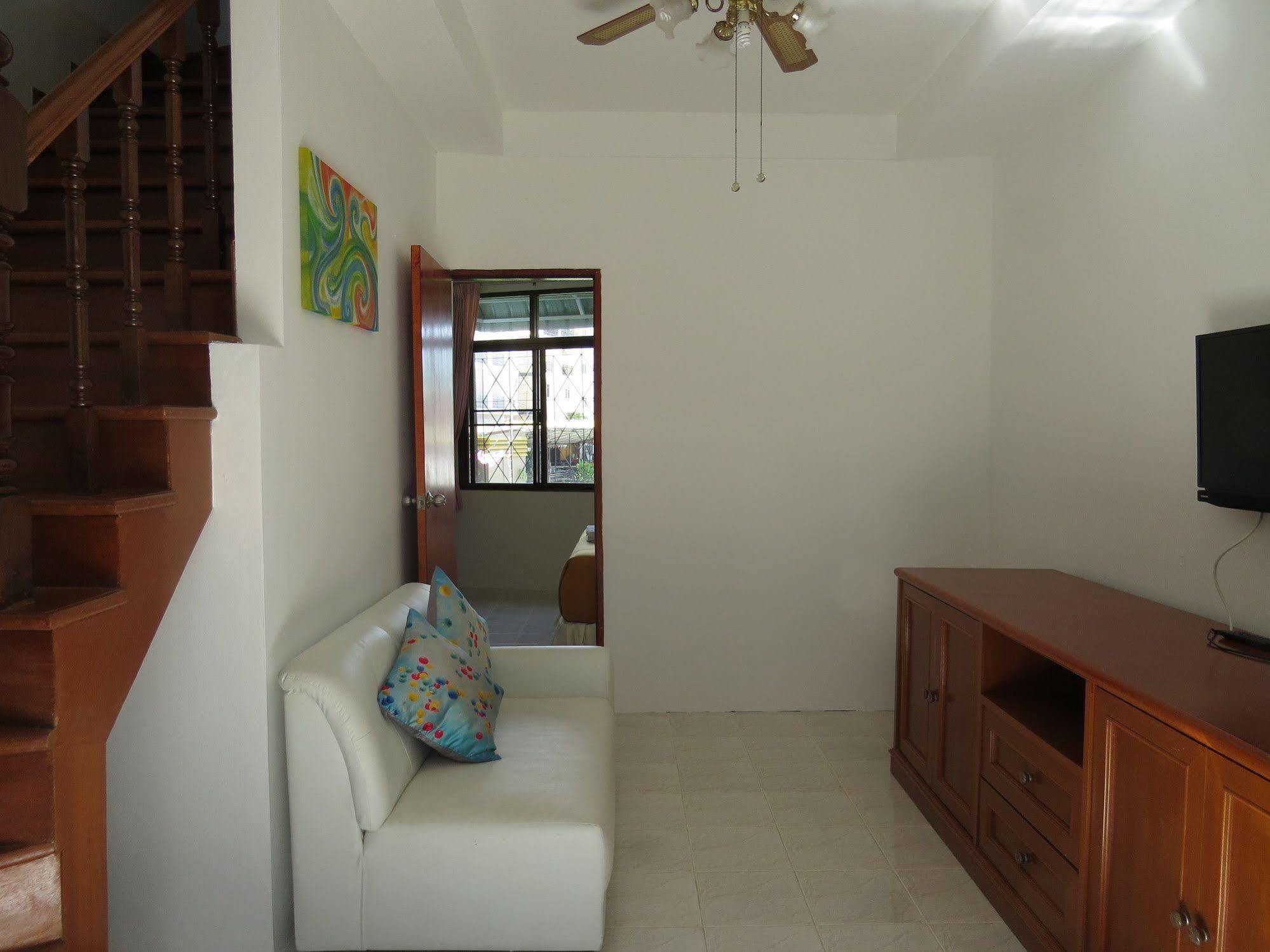 Apartment Club Near The By Plh Phuket *
