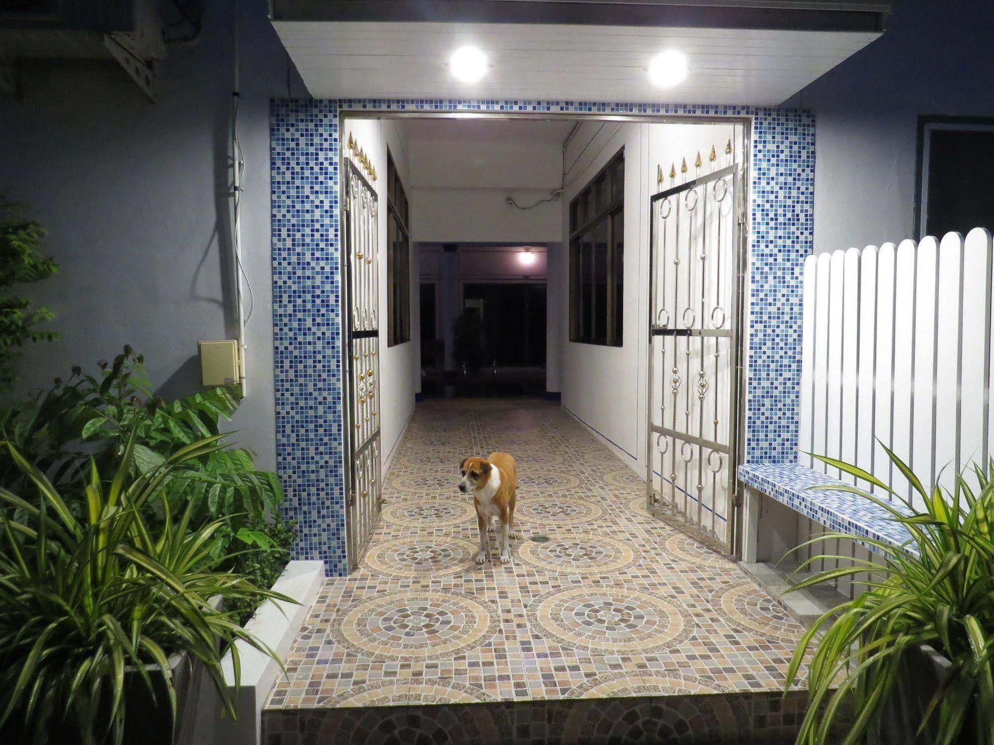 Club Near The By Plh Phuket *