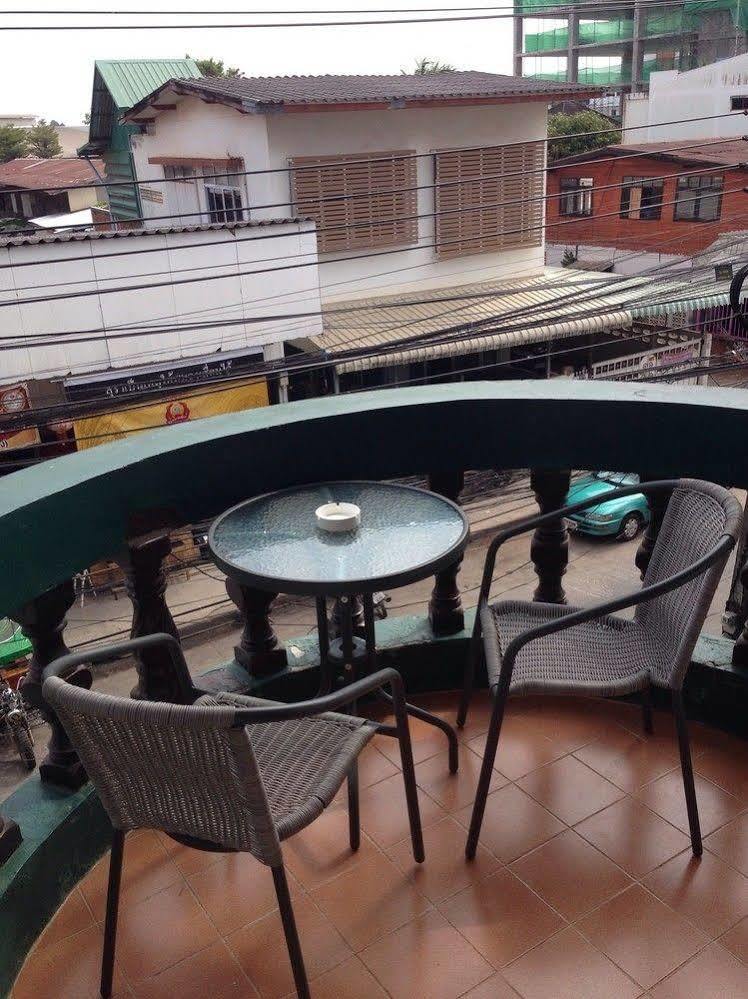The Irish Clock Hotel 2*