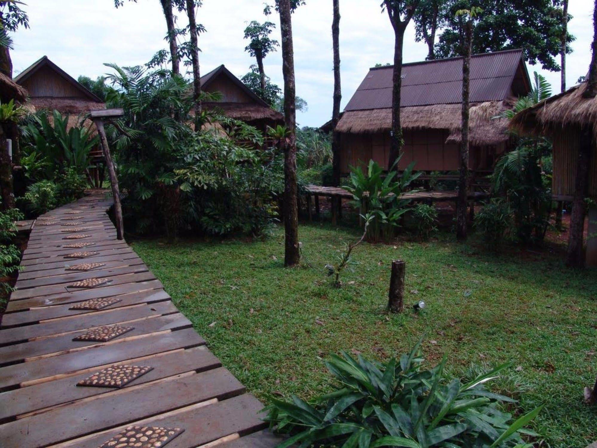 Bamboo Hideaway Resort 3*
