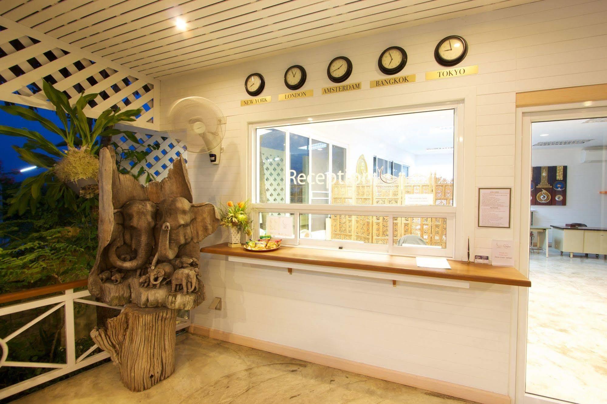 Charn Aparthotel