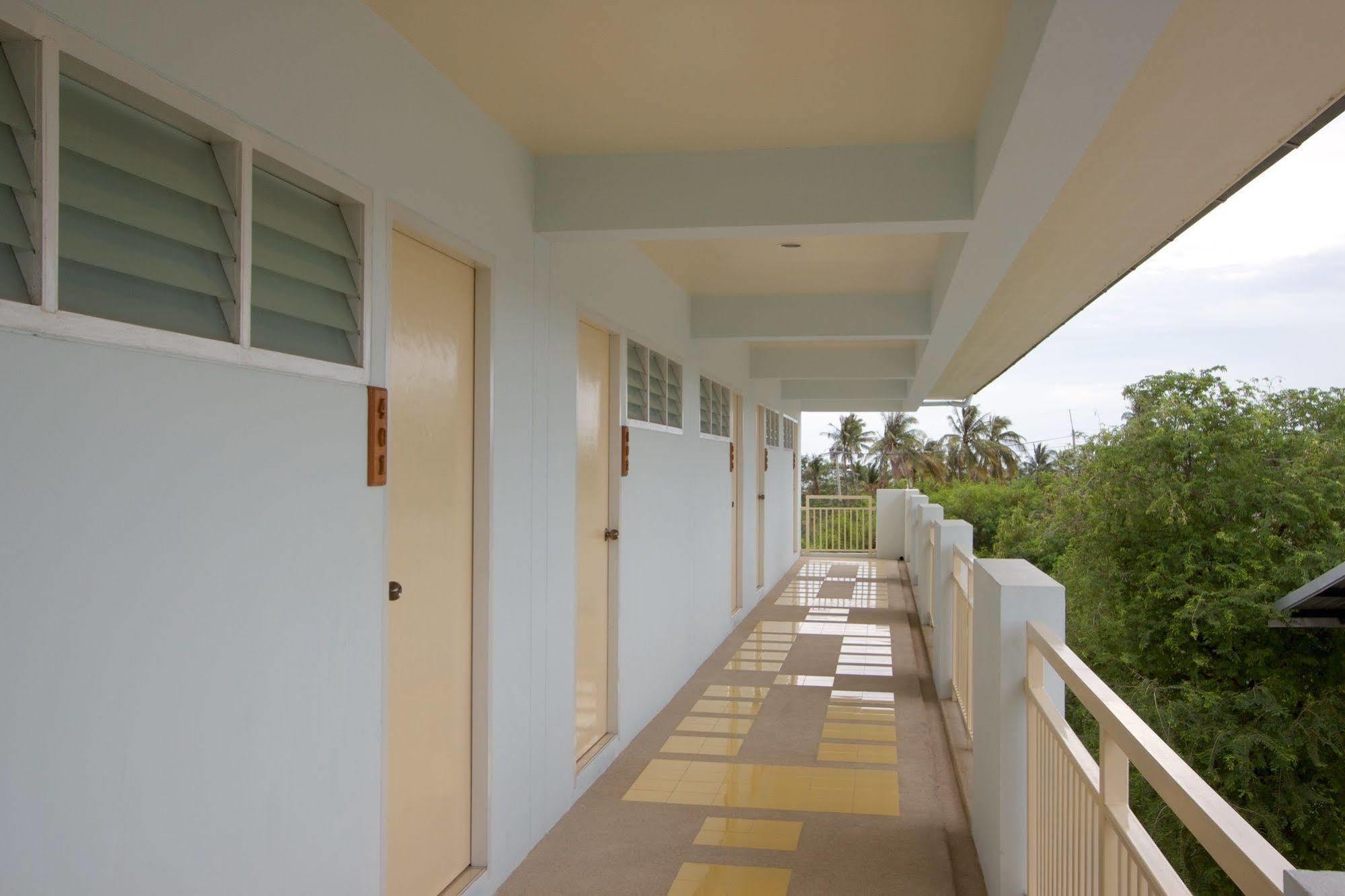 Aparthotel Charn