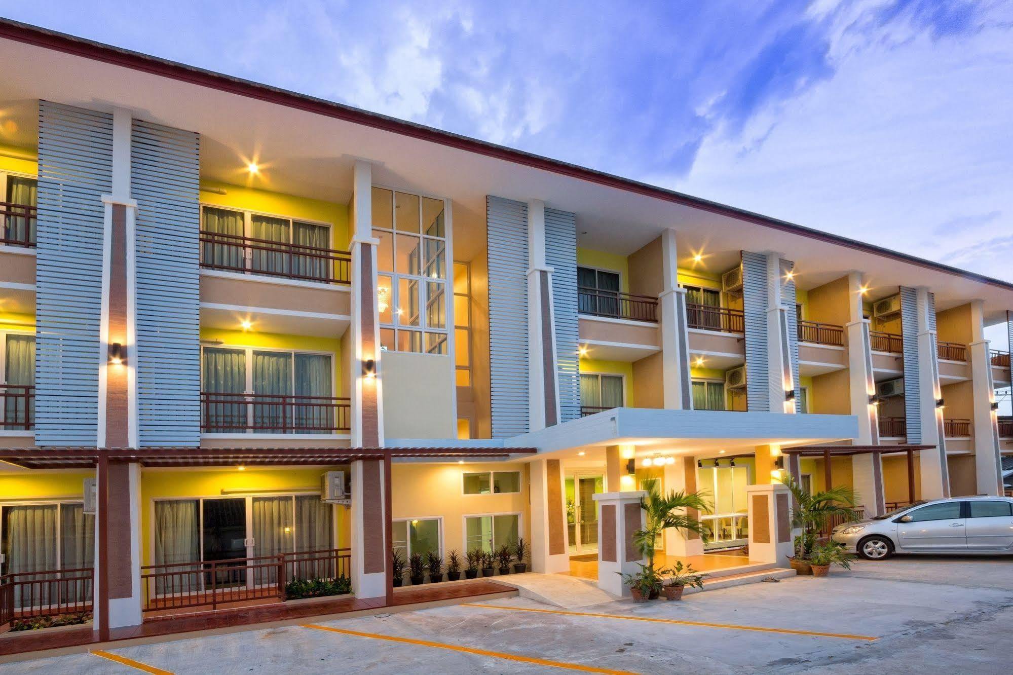Aparthotel Takanta Place Udon Thani