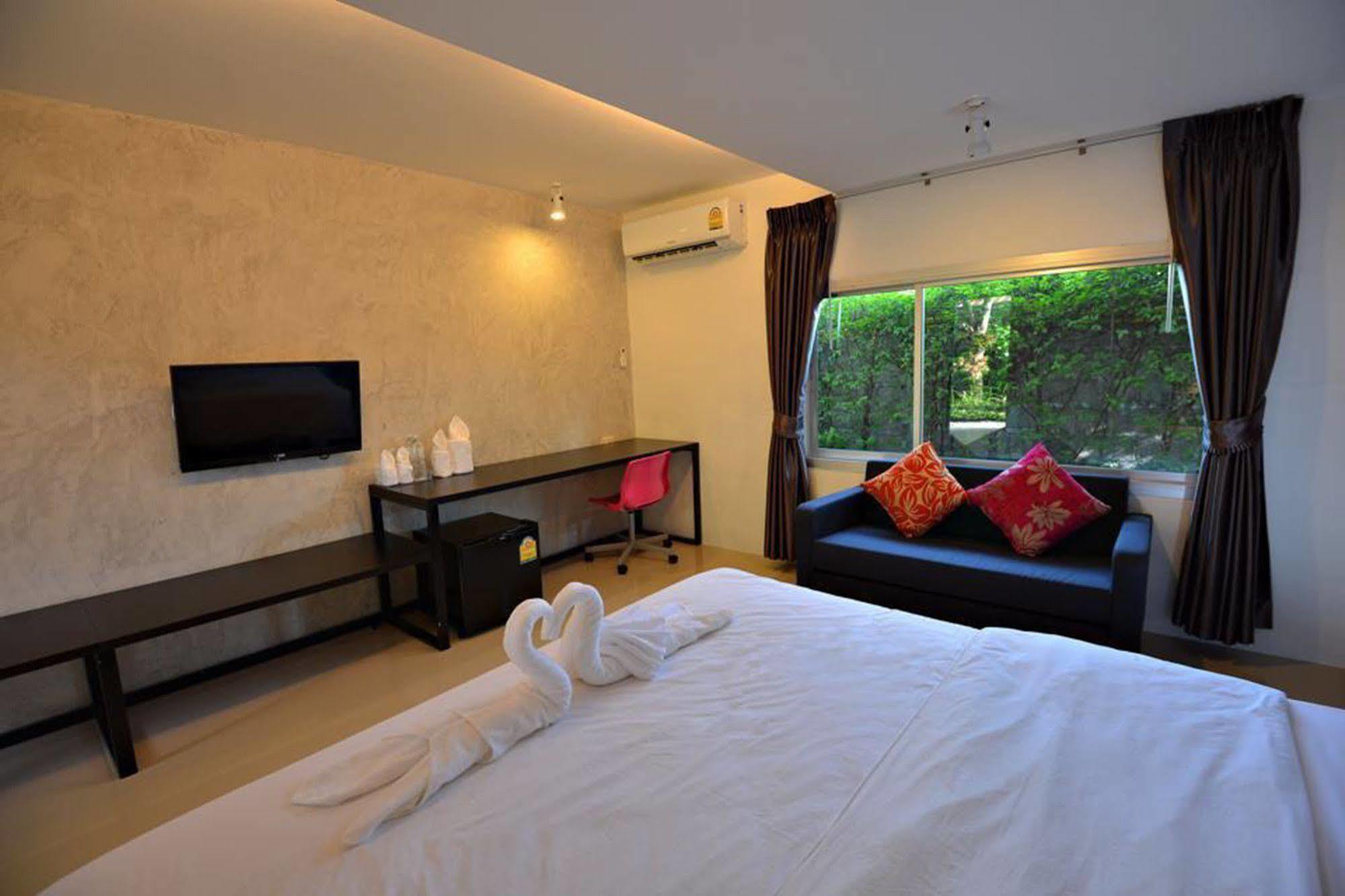 Sabye D At Surat Hotel Surat Thani
