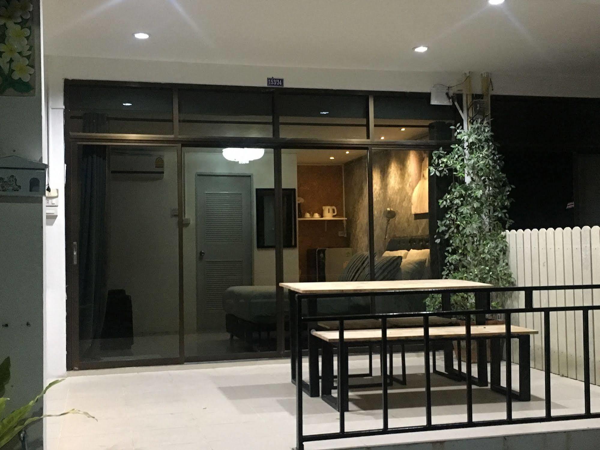 Hotel Samed Chill House 2*