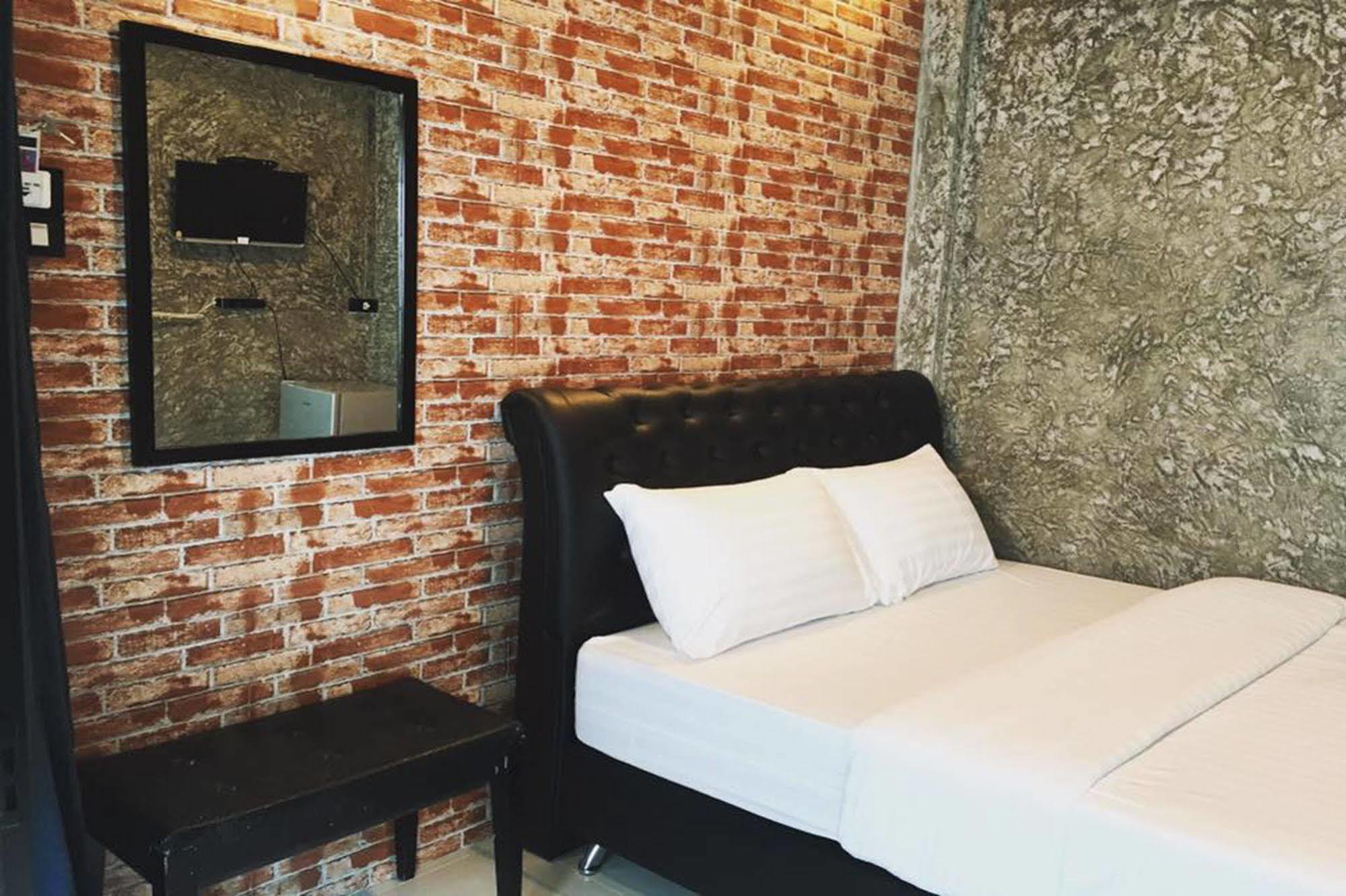 Hotel Samed Chill House 2*
