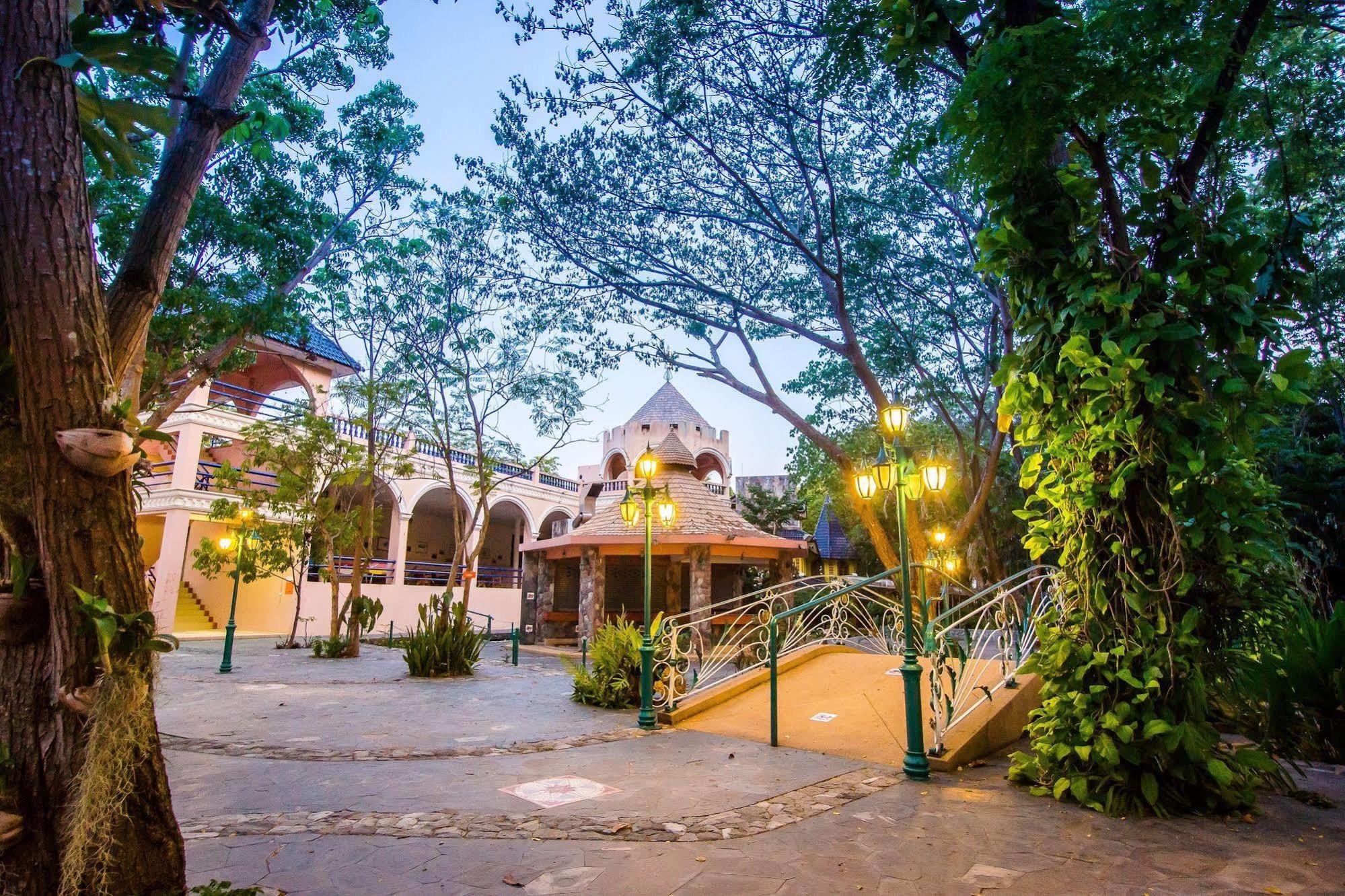 Horseshoe Point Pattaya Resort Nong Prue