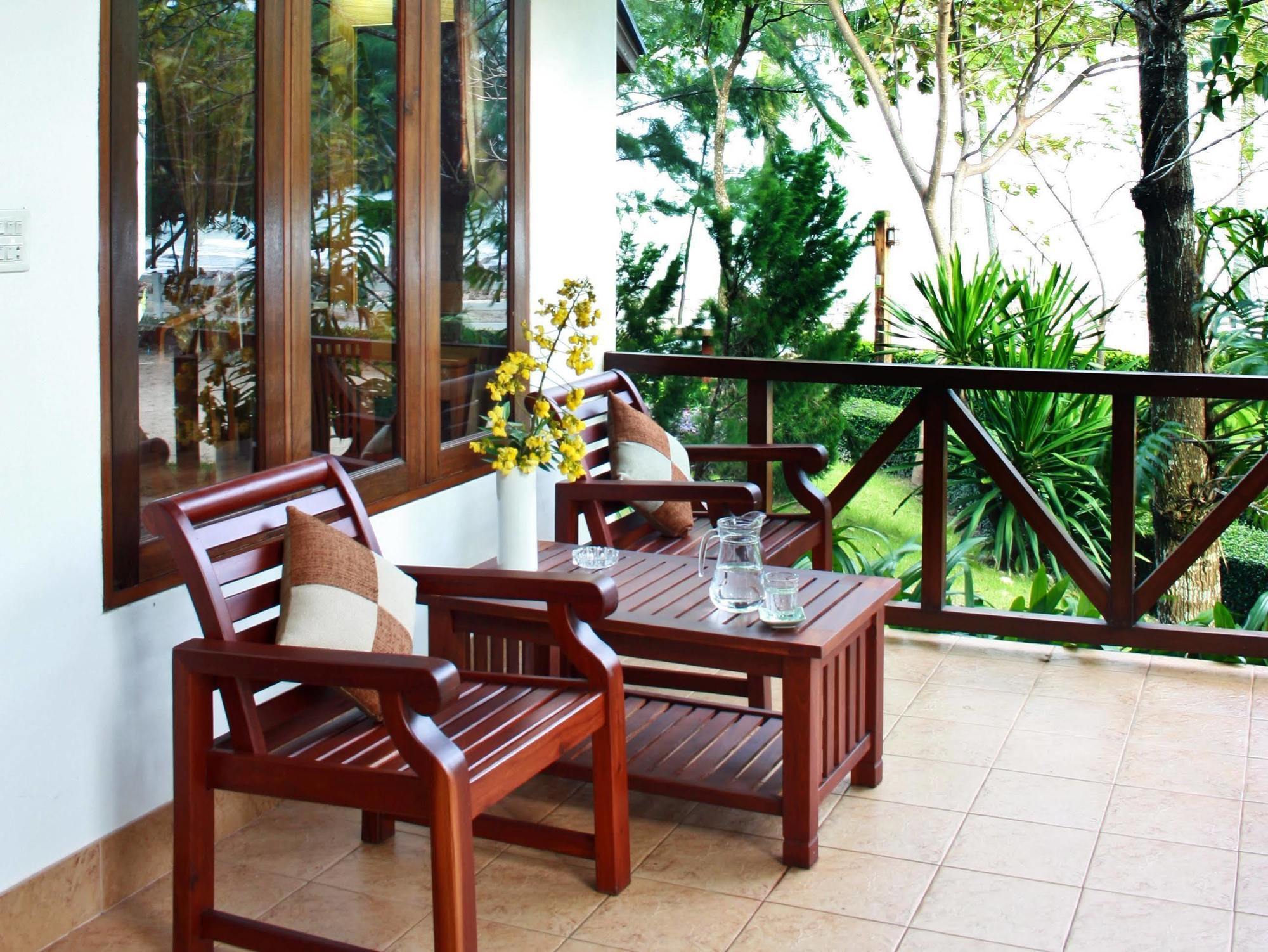 Resort Rocky Point
