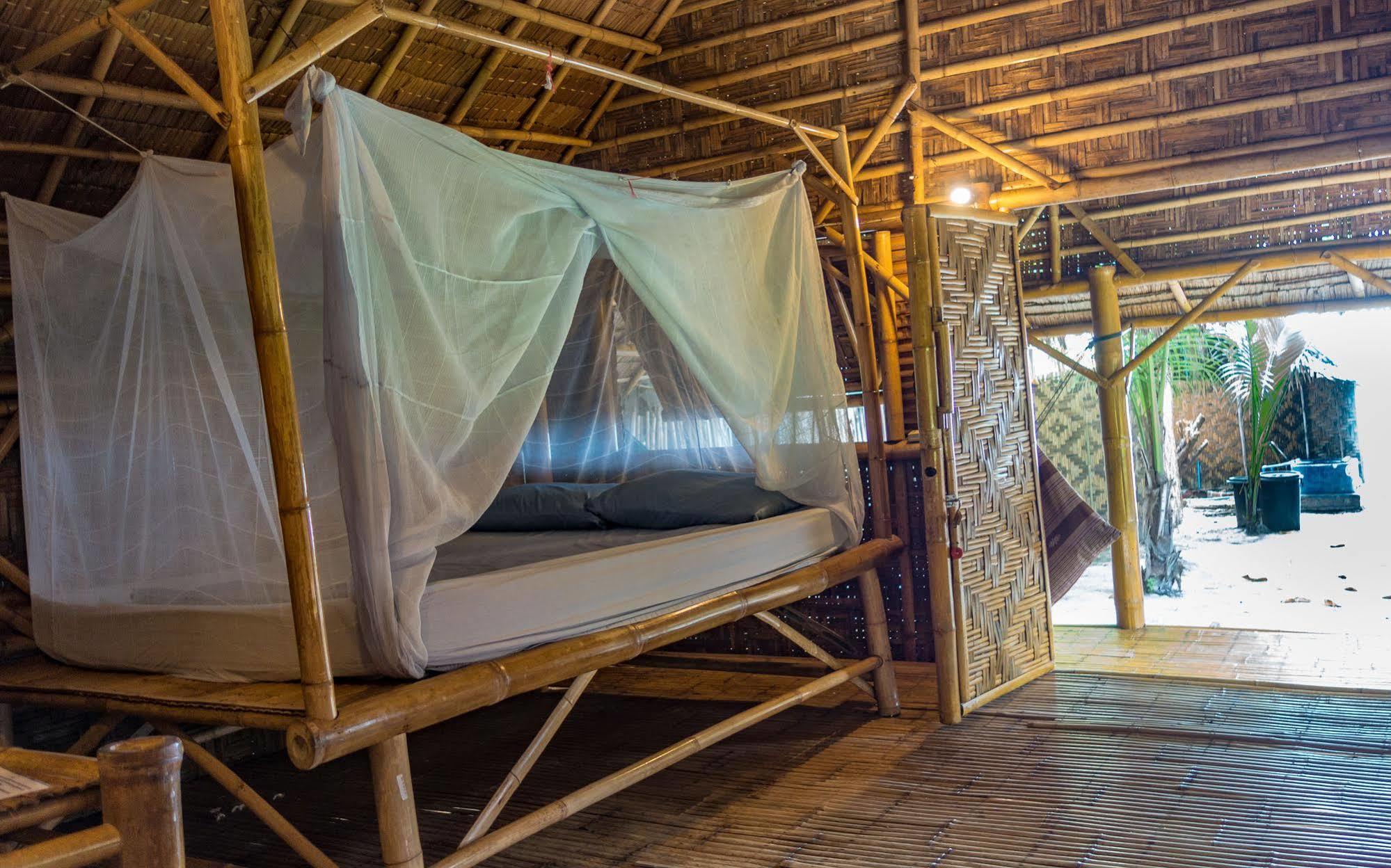 Lipe Resort Hotel 3*