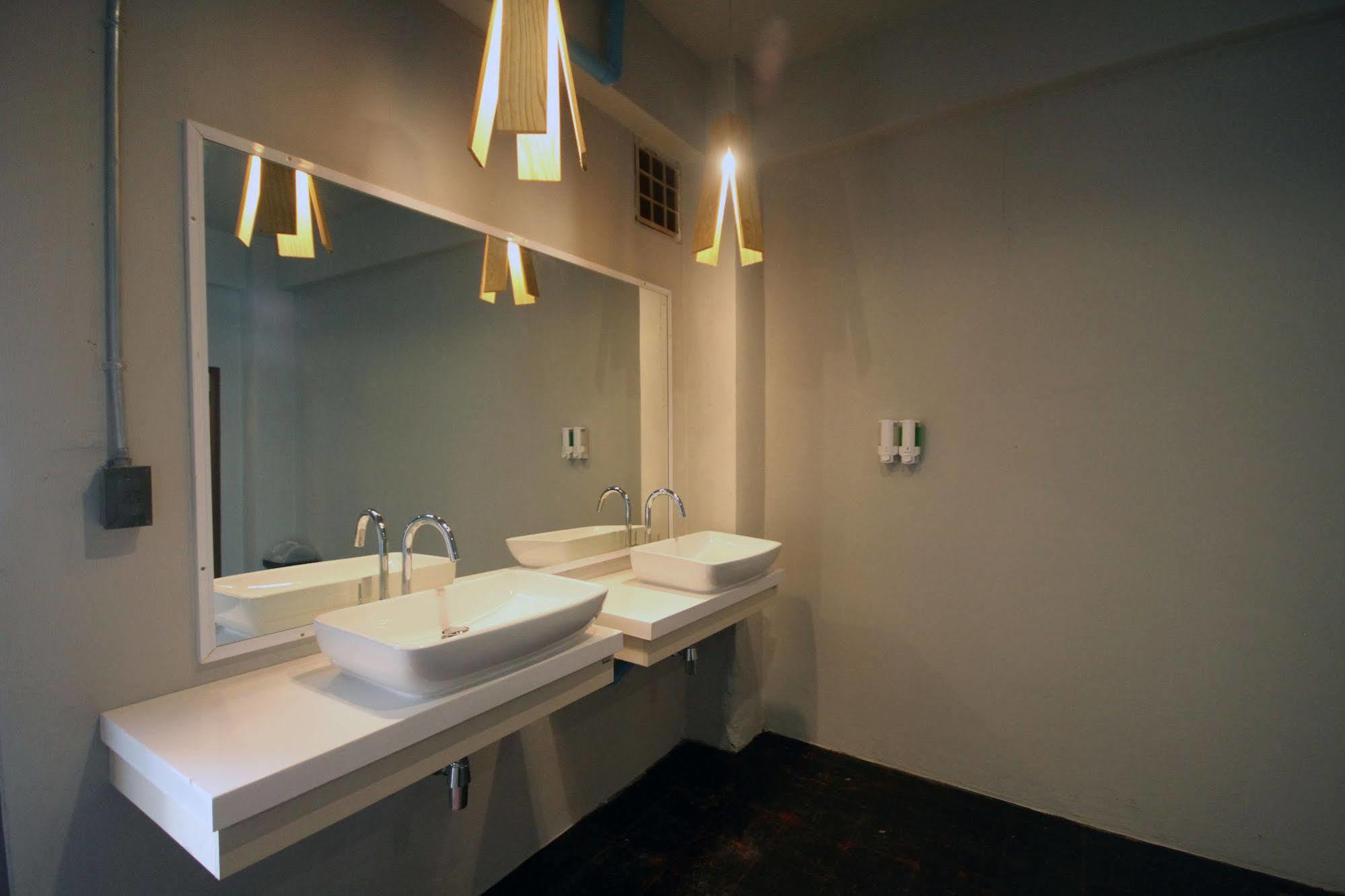 Hostel The Hive Hatyai Hat Yai