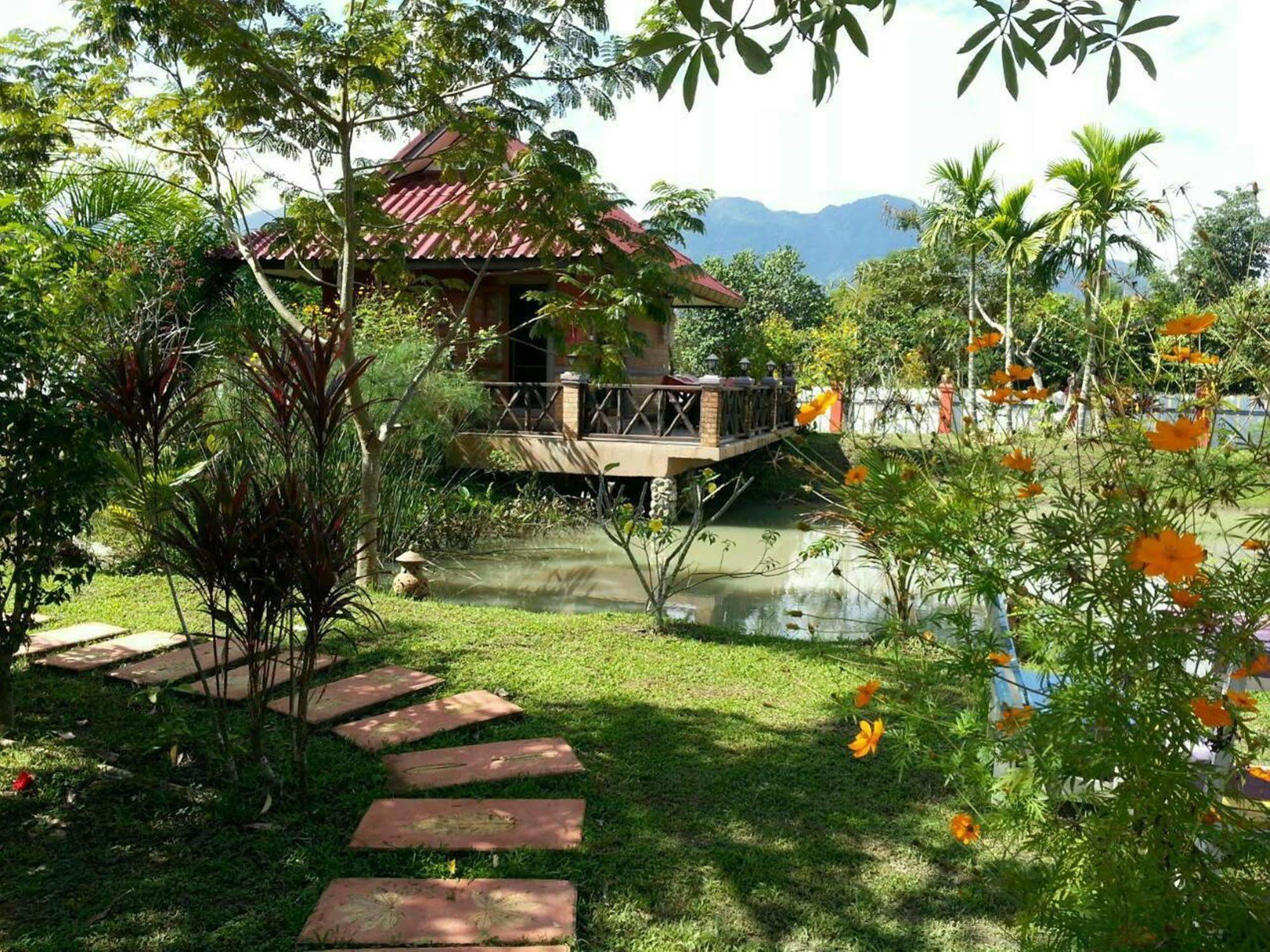 Maesai Doi View Chalet *