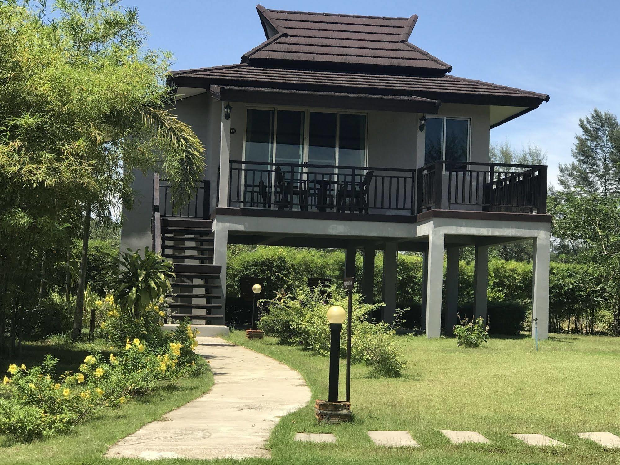 The Hip @ Khao Lak