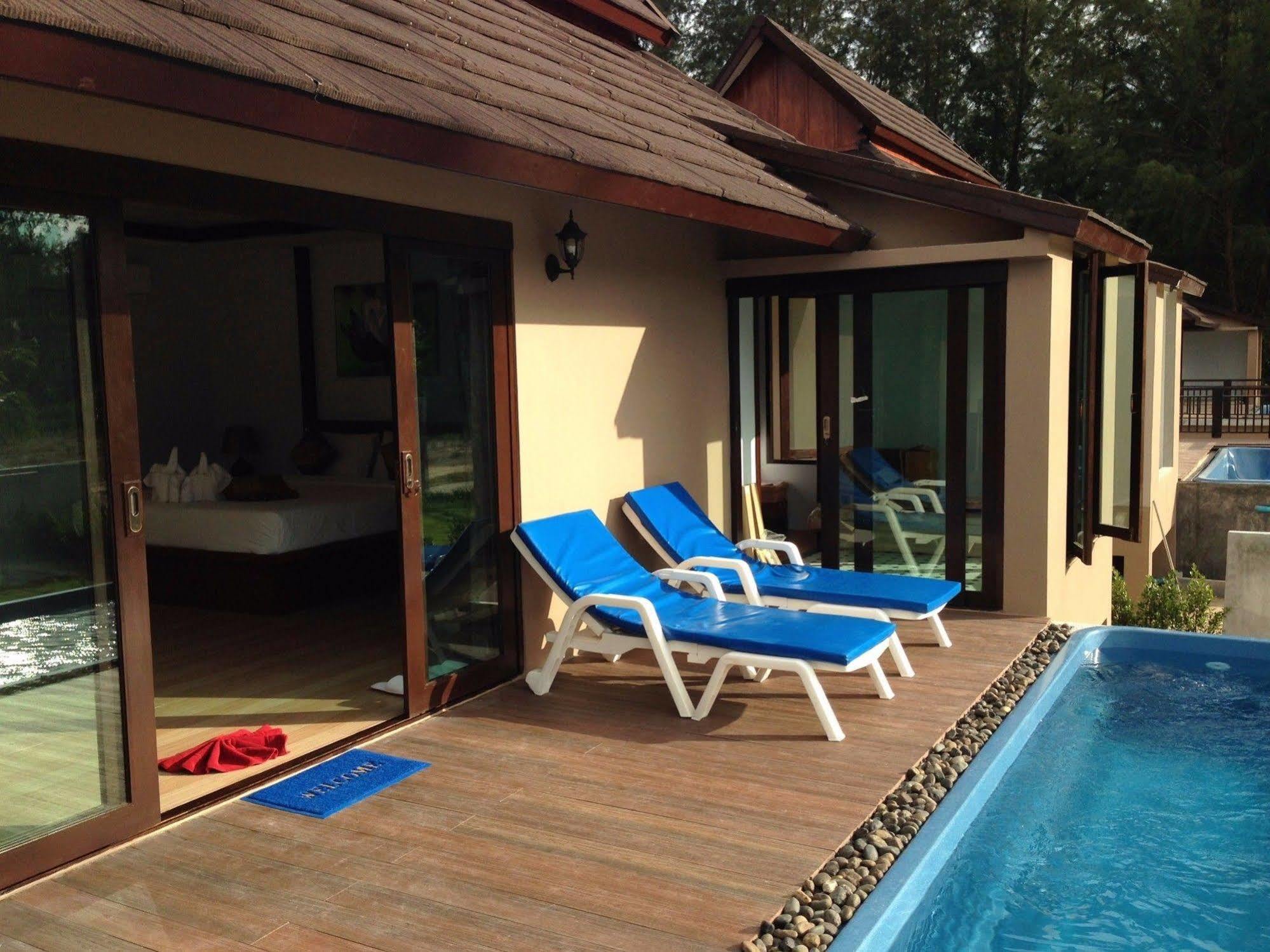 The Hip @ Khao Lak Bang Sak