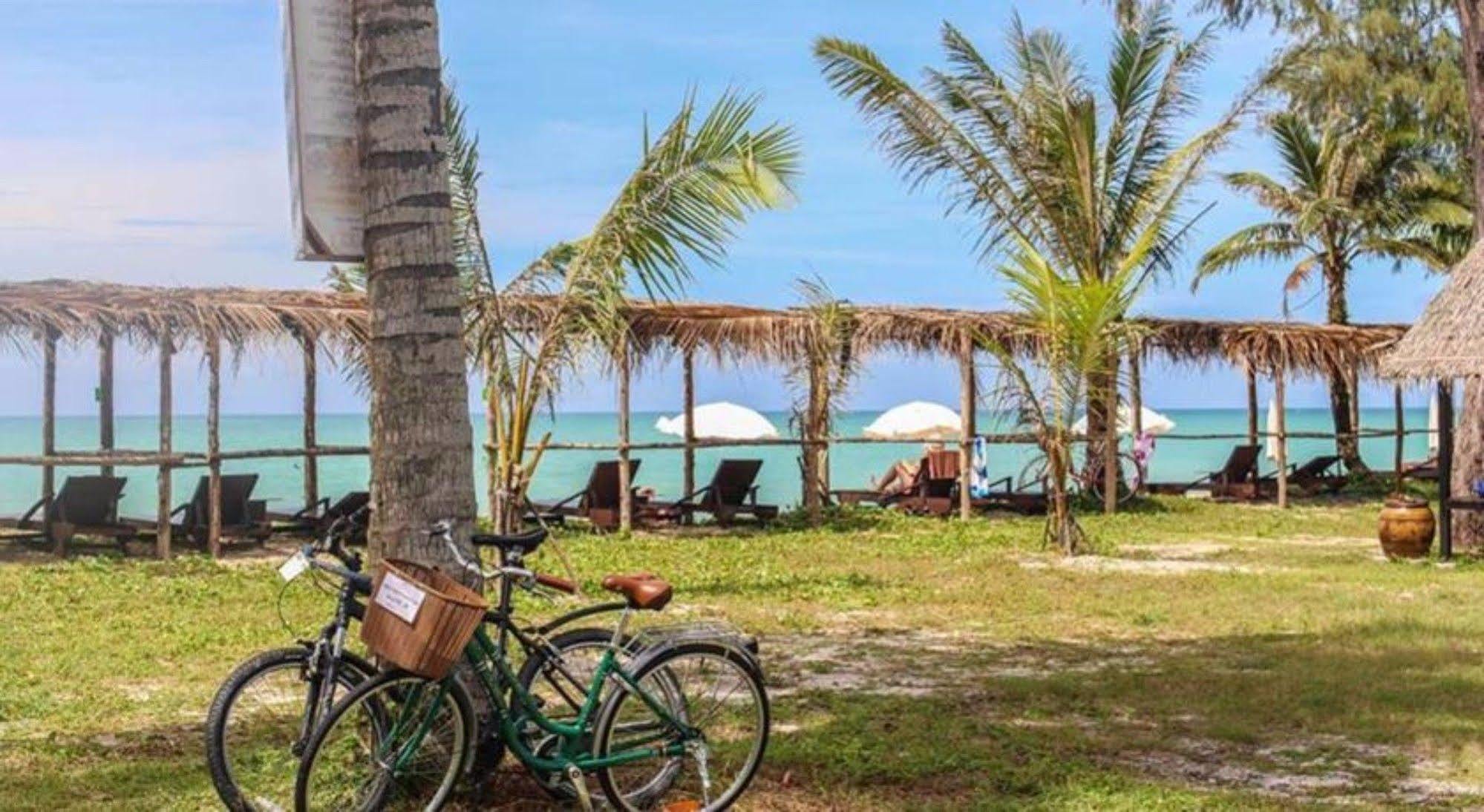 The Hip @ Khao Lak Resort Bang Sak