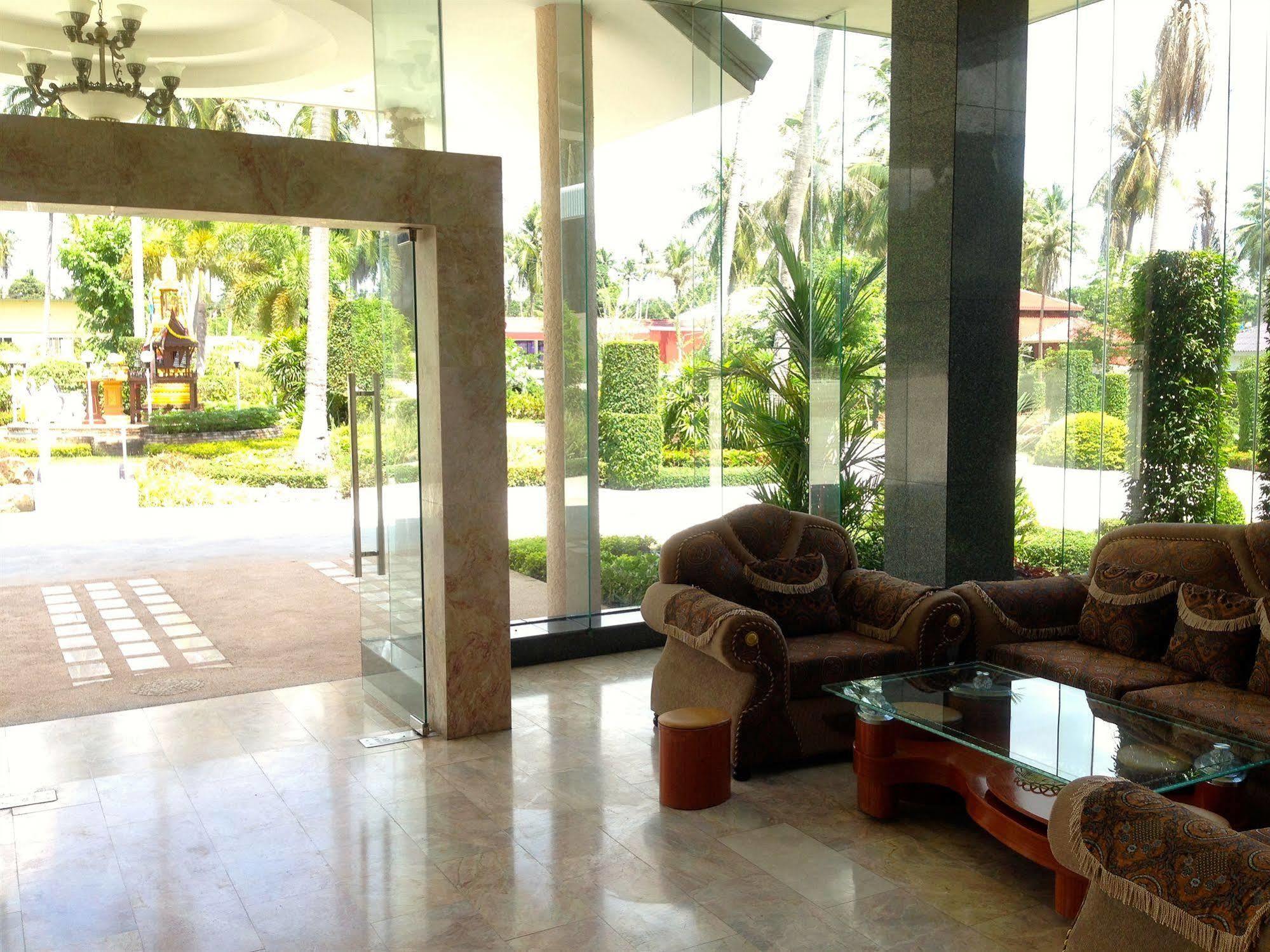 Resort Suwan Driving Range And Si Racha