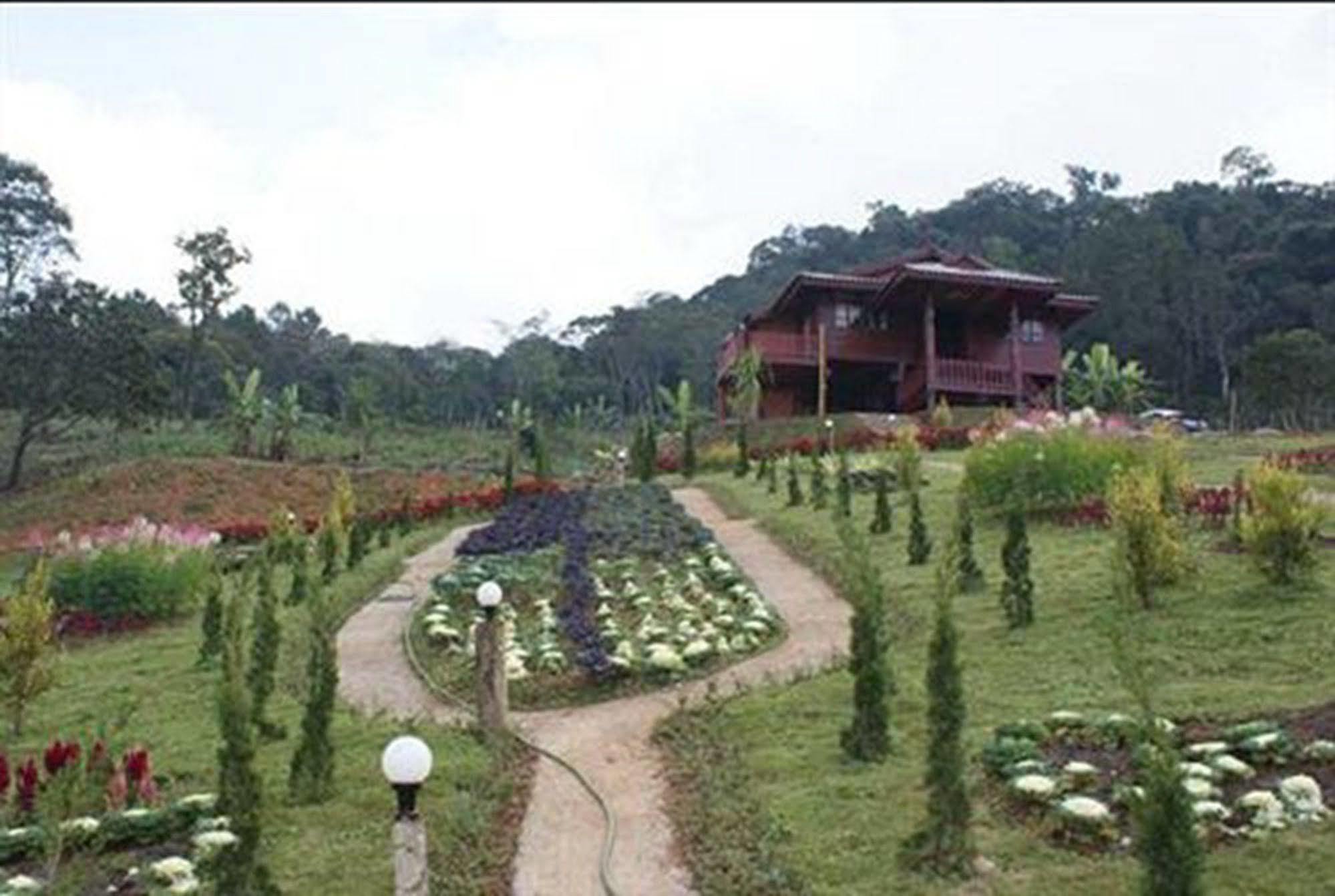Phu Mok Dok Mai Wiang Kaen