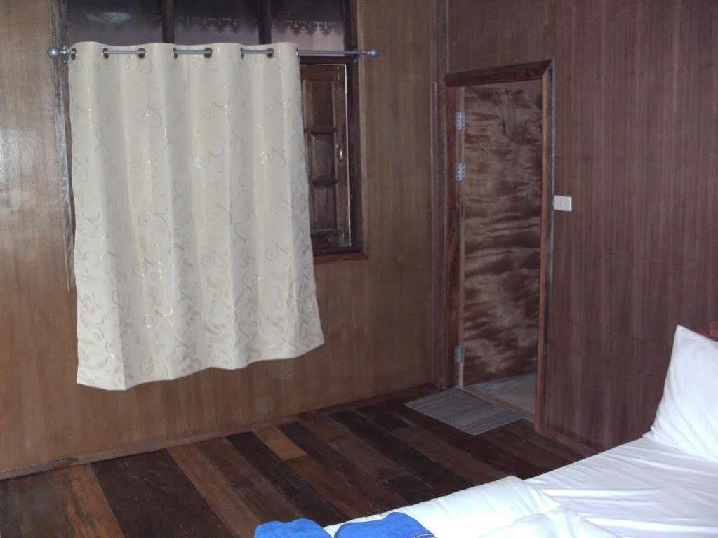 Resort Phu Mok Dok Mai