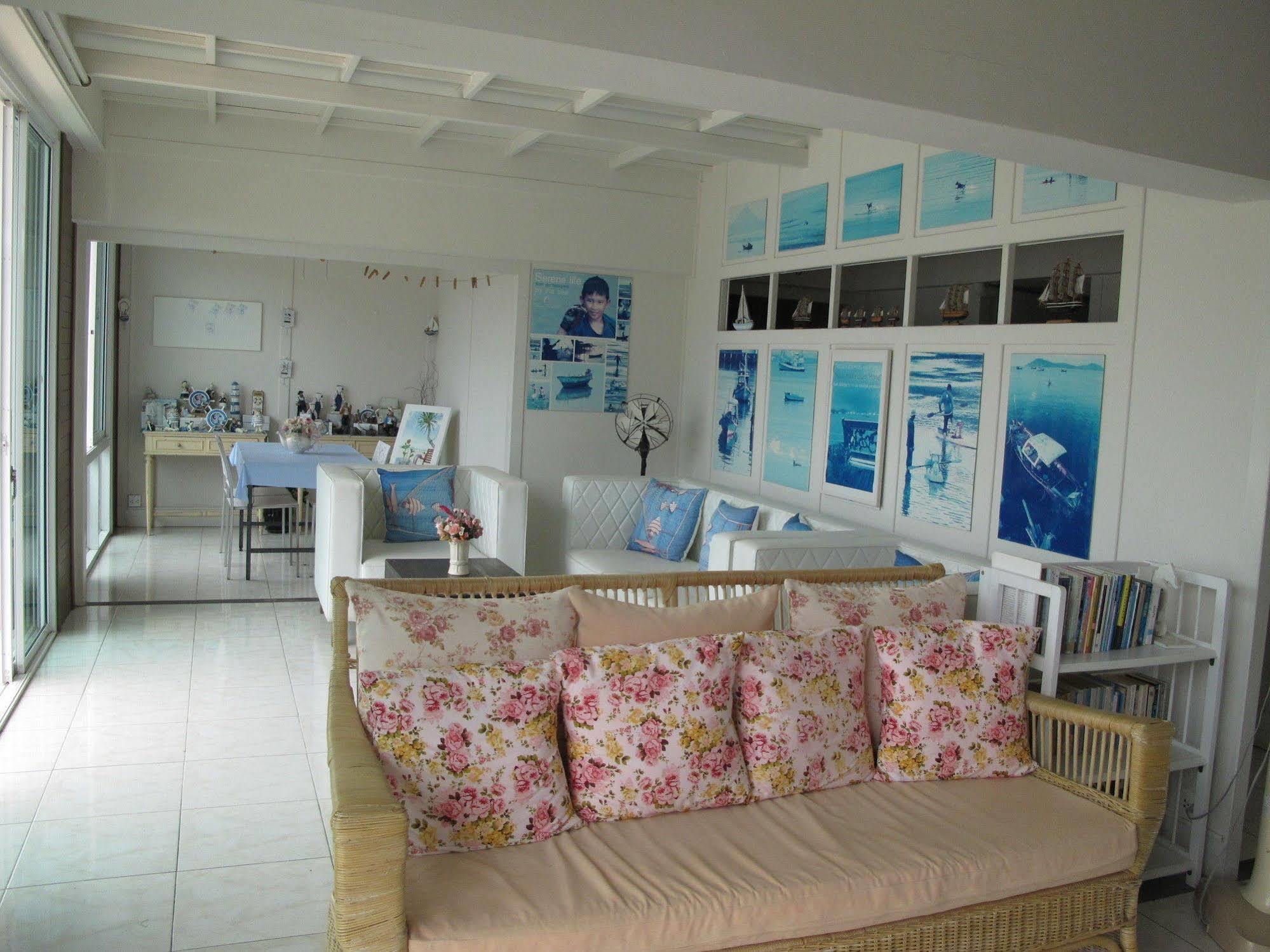 Baan By The Sea Apartment *