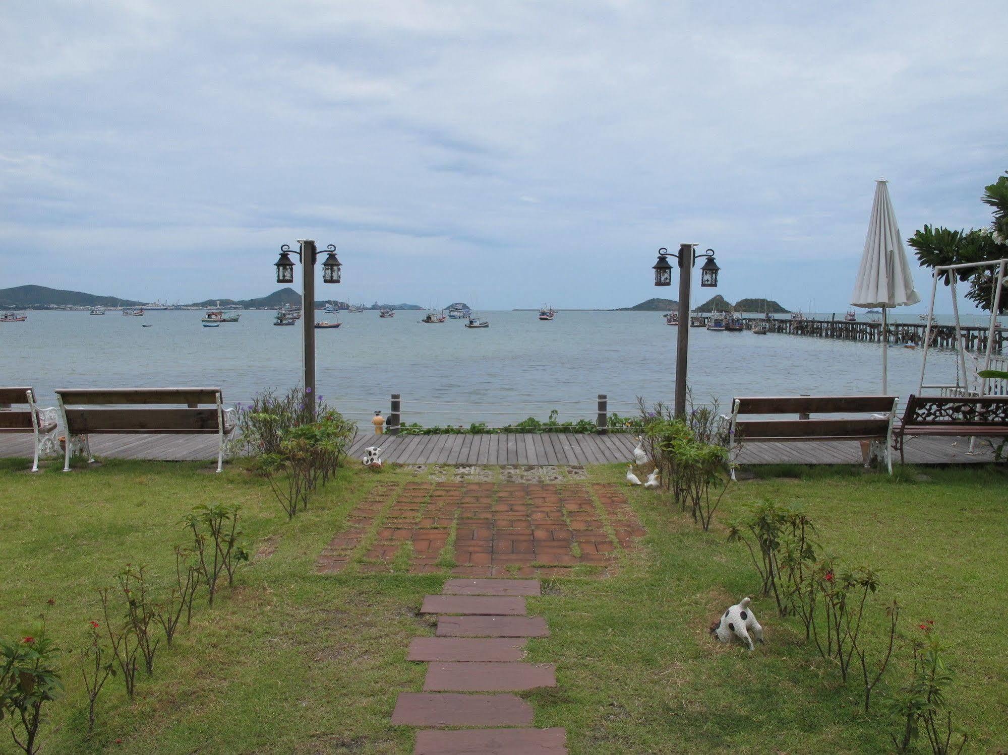 Baan By The Sea *