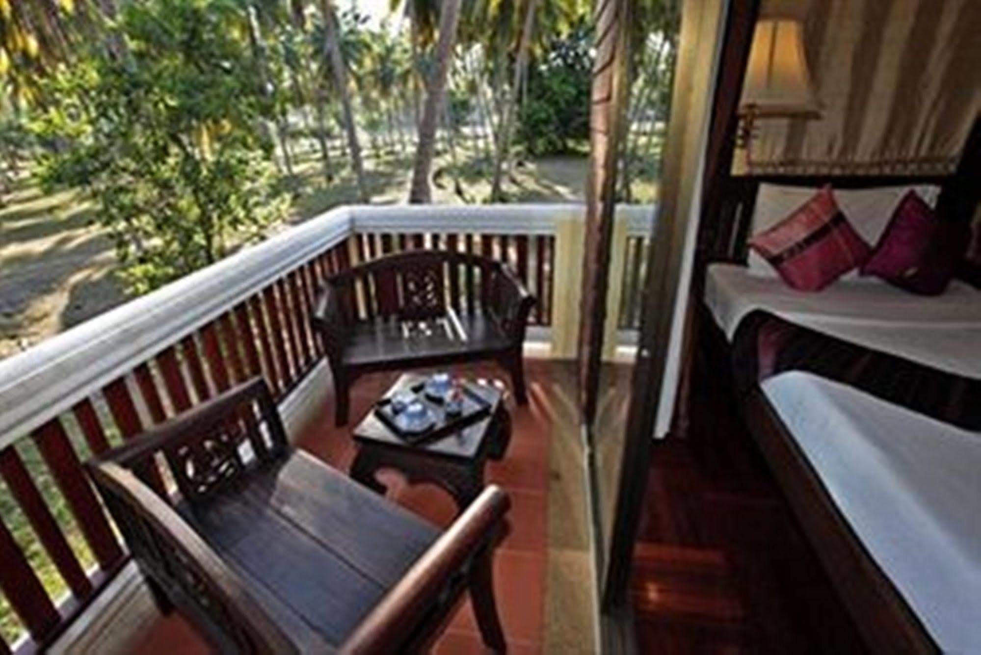 Coral Bangsaphan Resort Bang Saphan