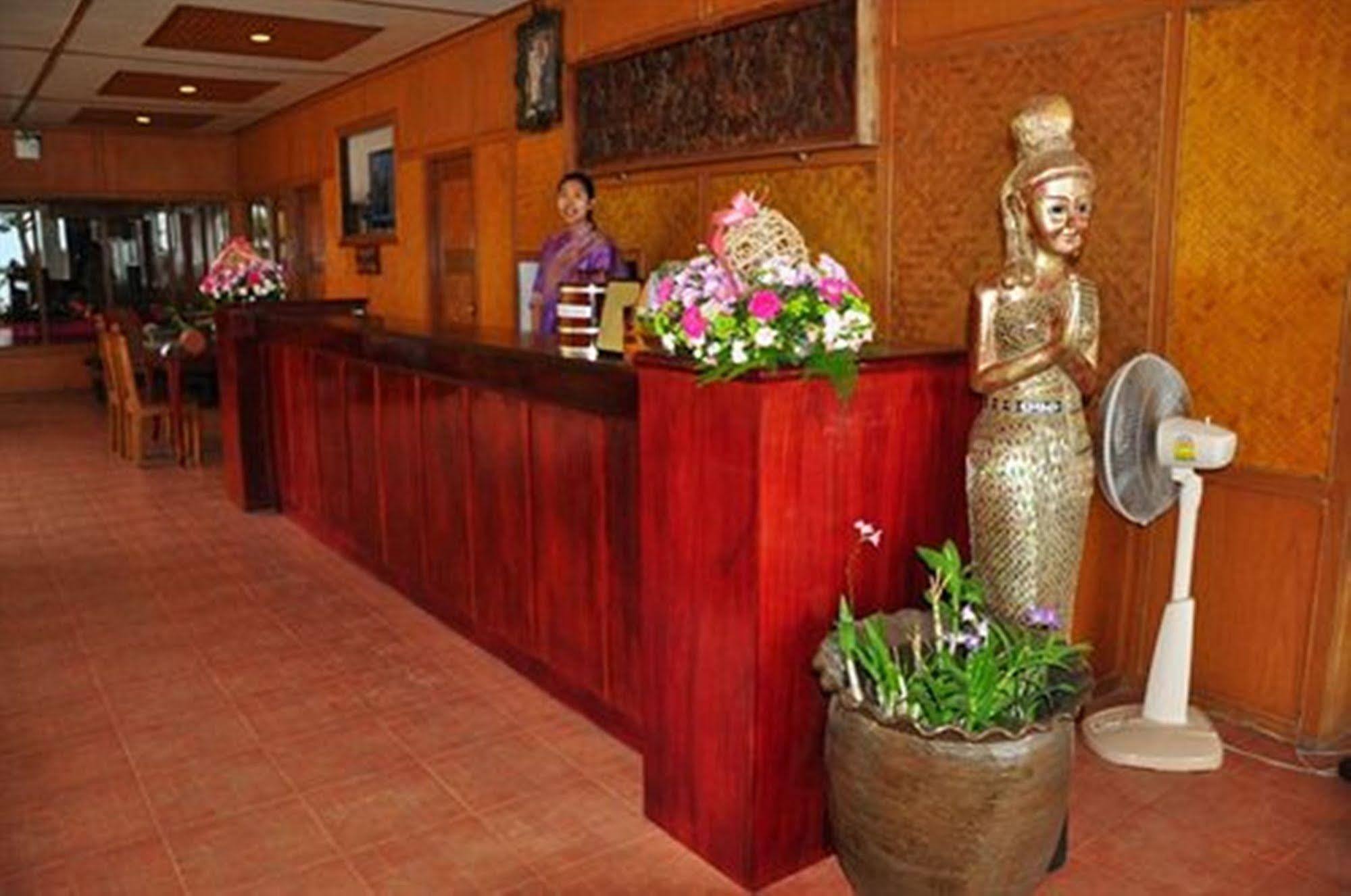 Coral Bangsaphan 3* Bang Saphan