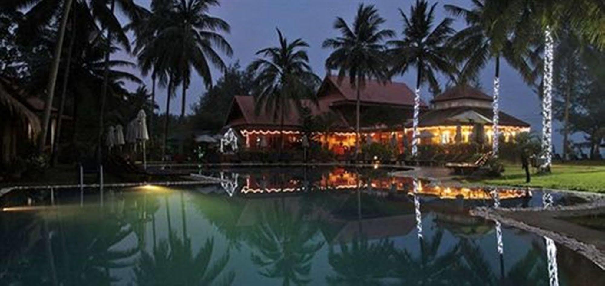 Resort Coral Bangsaphan