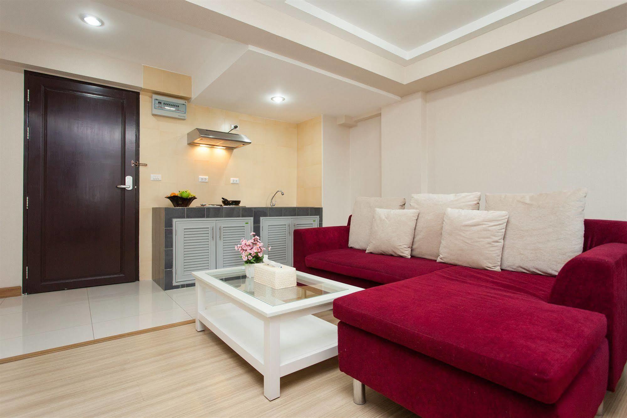 Alisha Hotel 2*