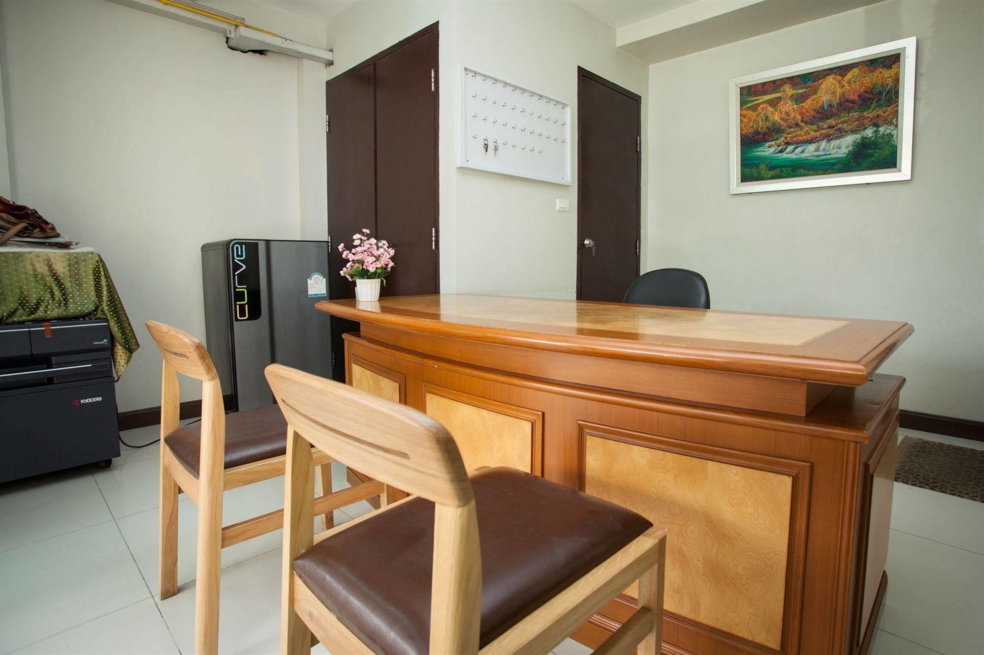 Alisha Hotel Bangkok
