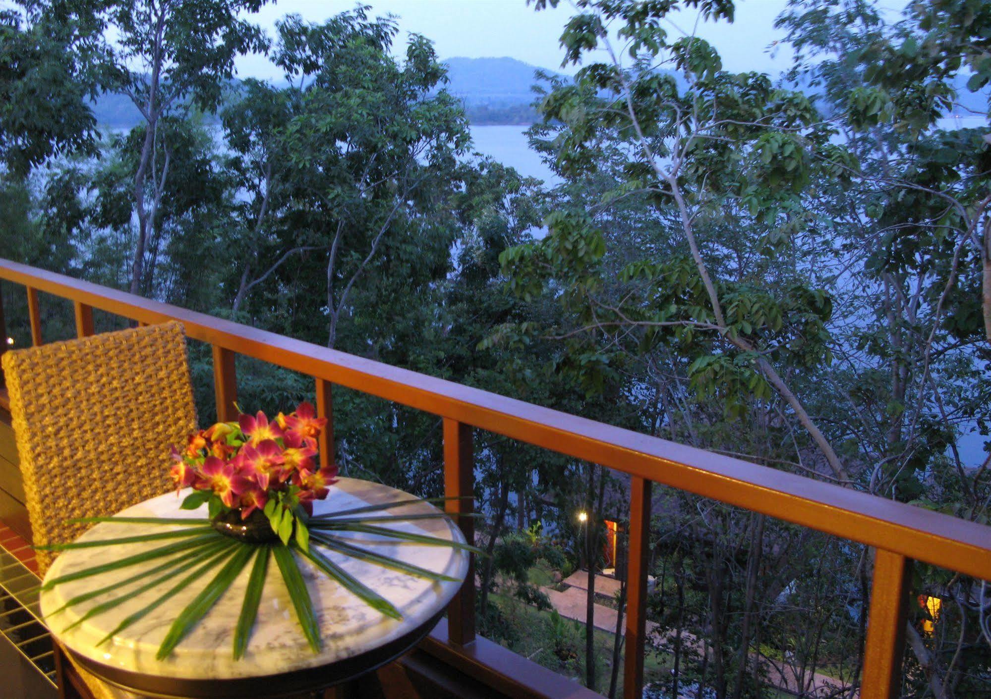 Resort Raya Buri Kanchanaburi