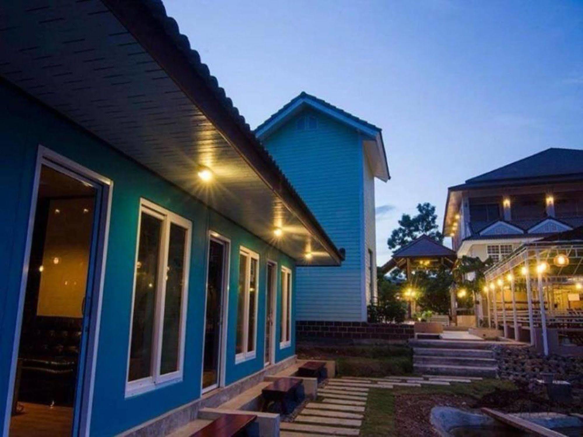 Resort Pavilion 3*