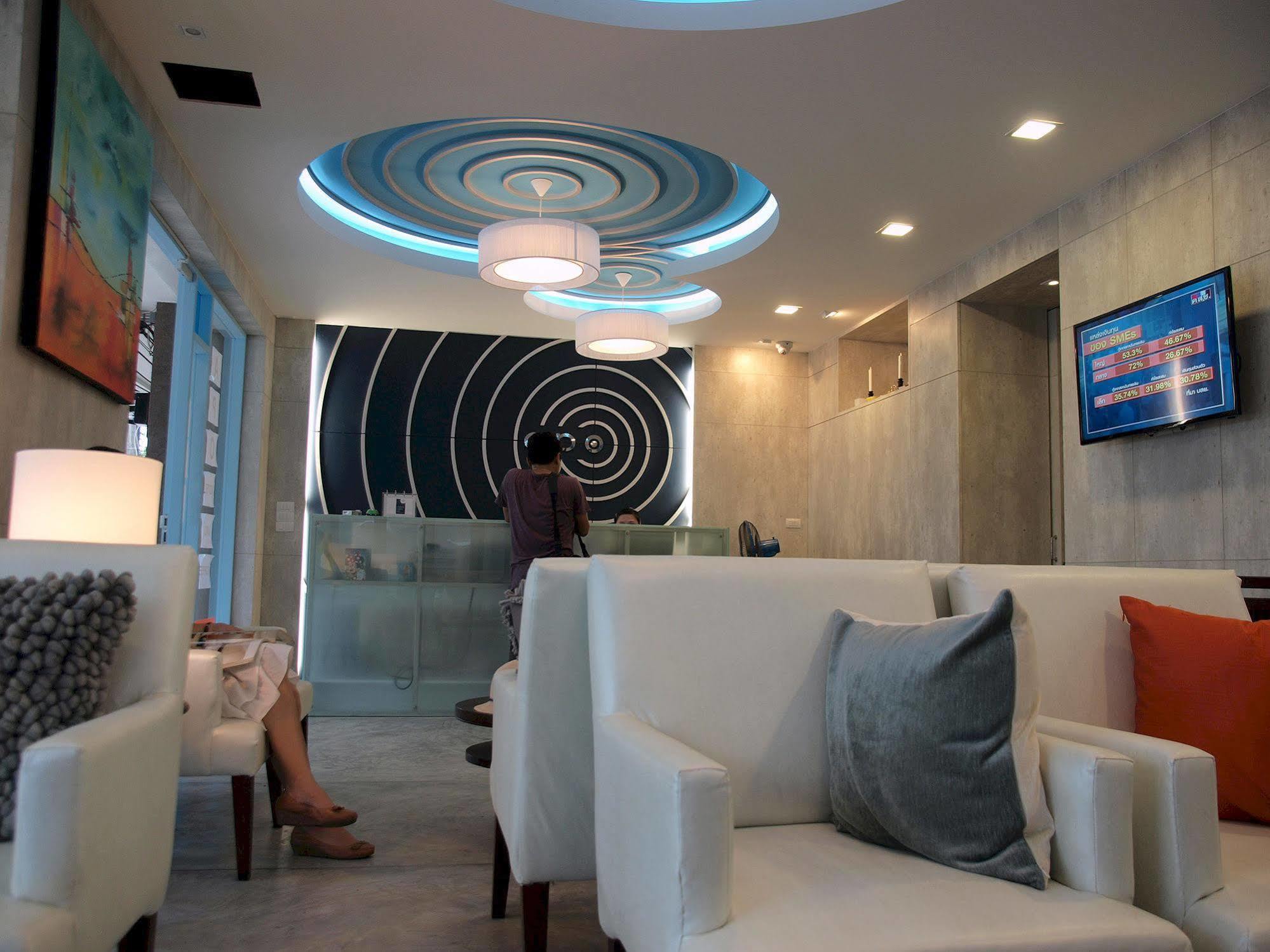 Apo Guest house 3*