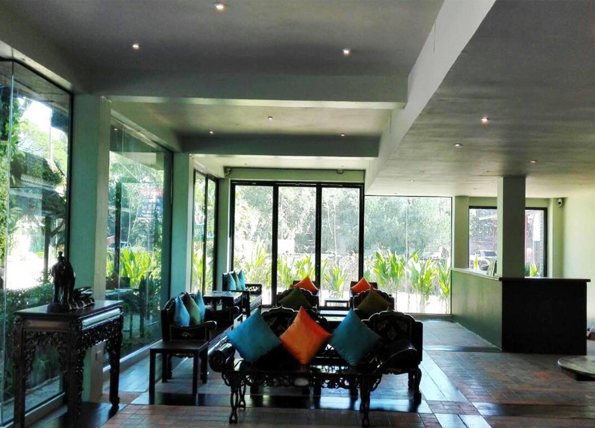 A 1 Hotel 3*